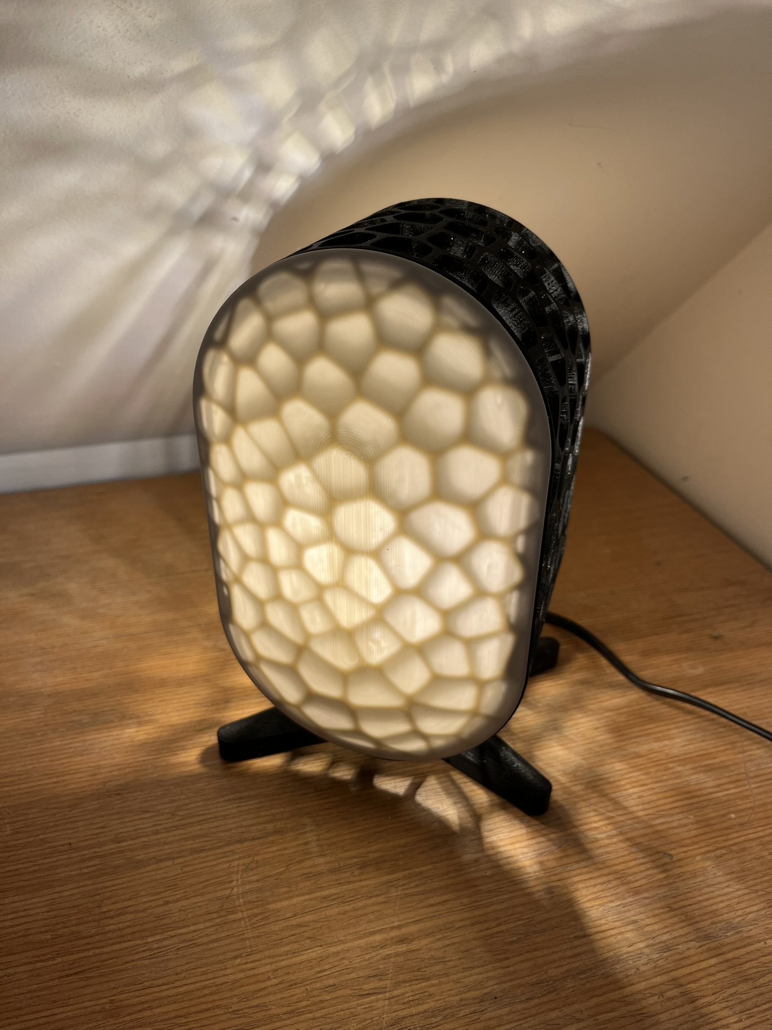 Voronoi table lamp E27