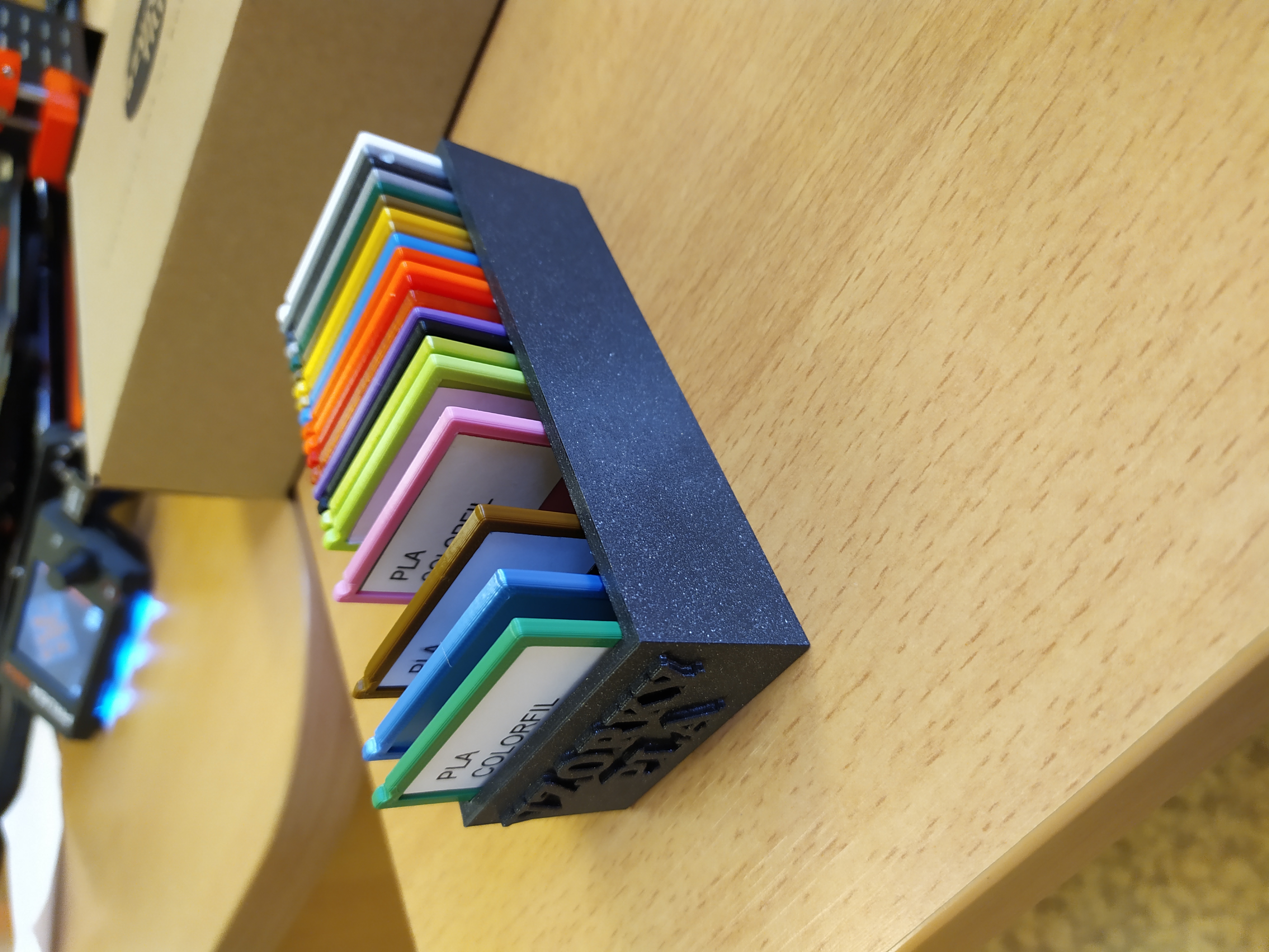 Sample filament box