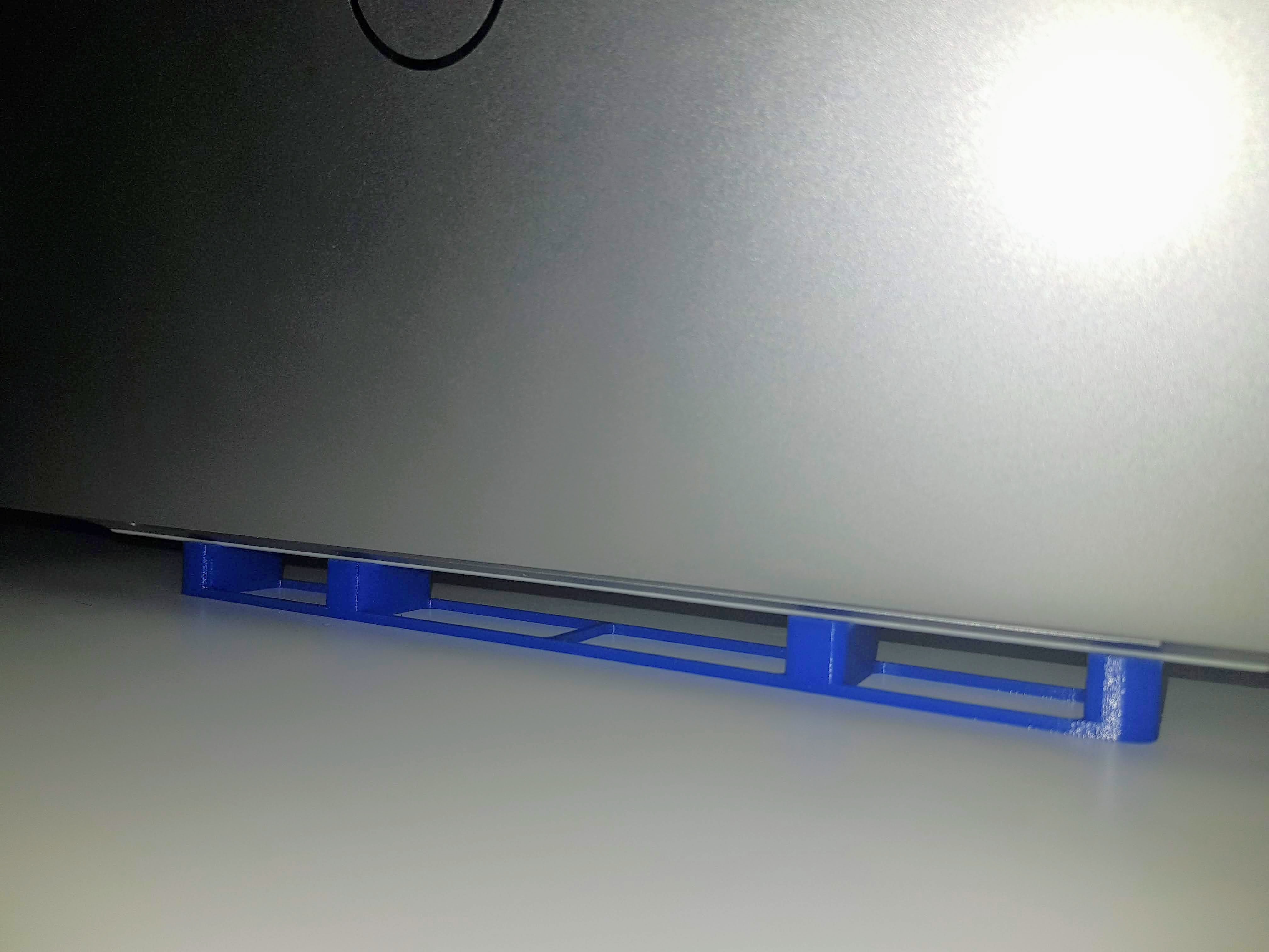 Laptop Riser 13