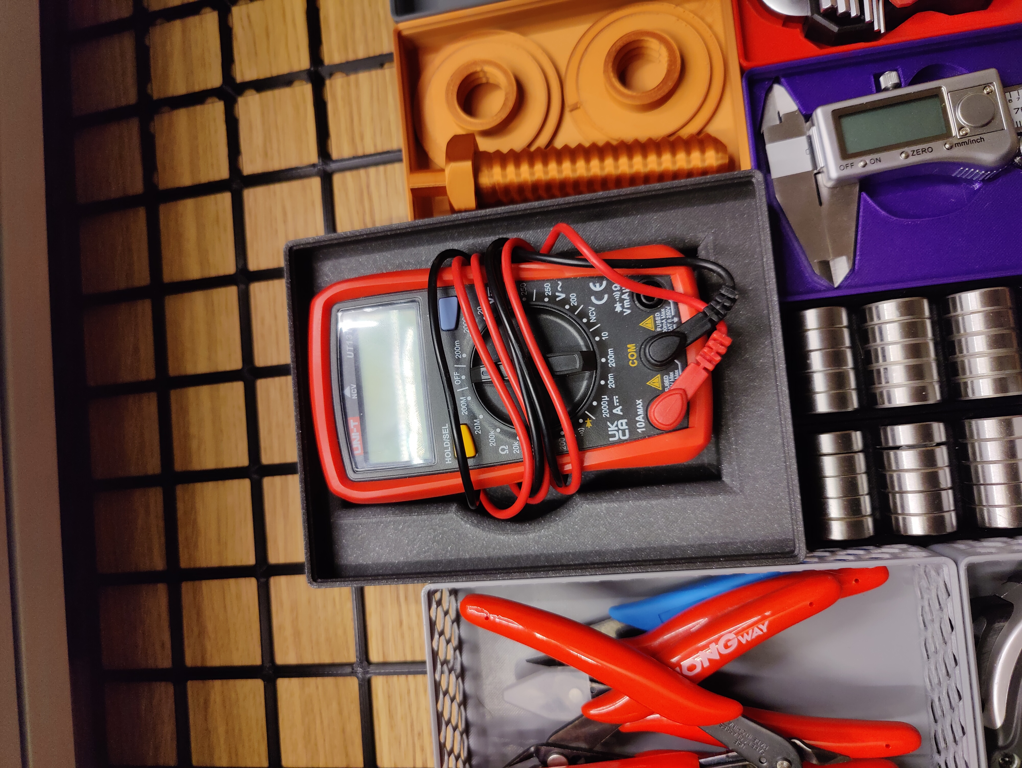 Gridfinity - multimeter holder