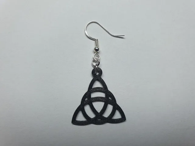 Triquetra earring