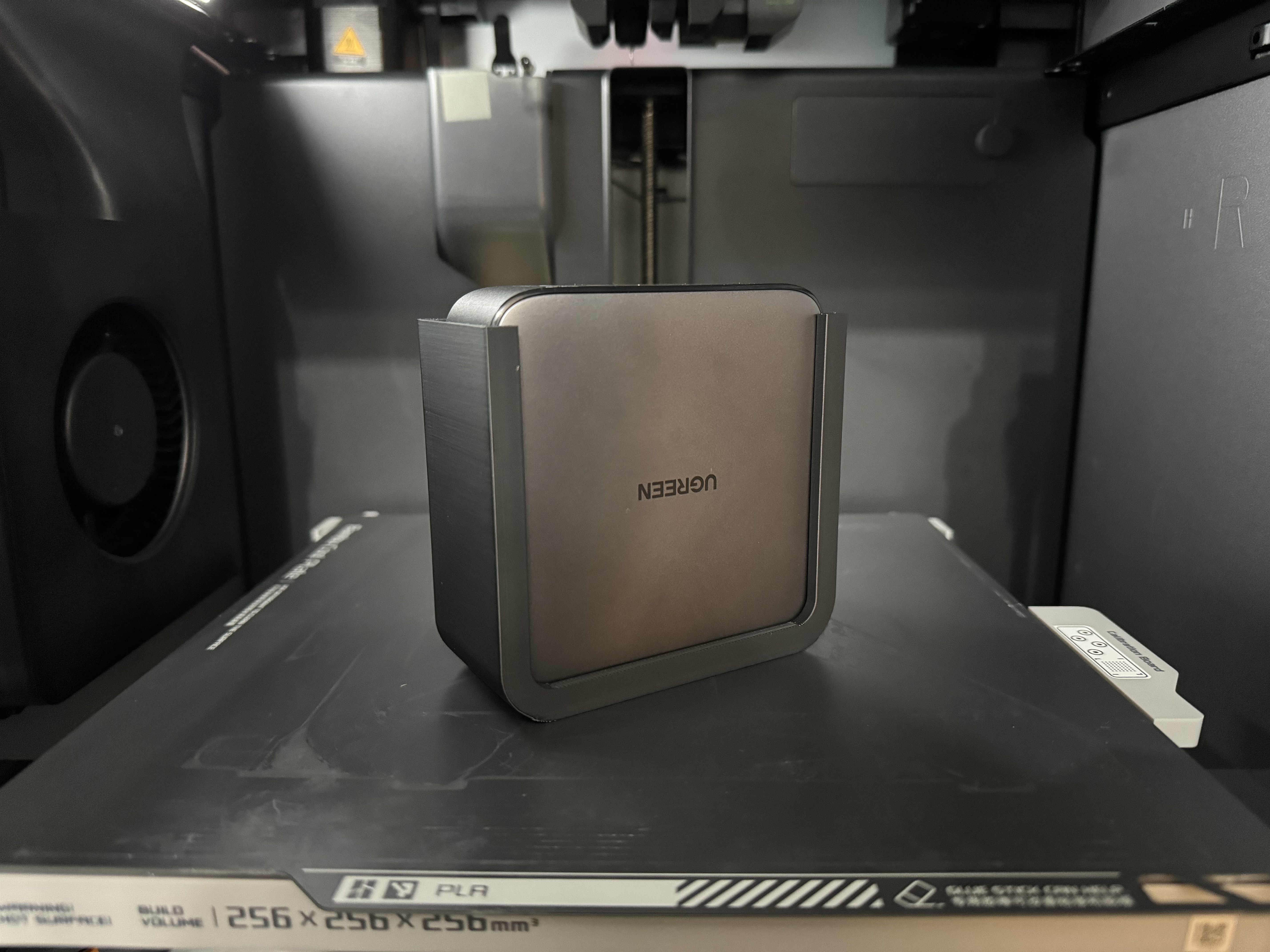 Ugreen Nexode 200W Wall/Desk Mount