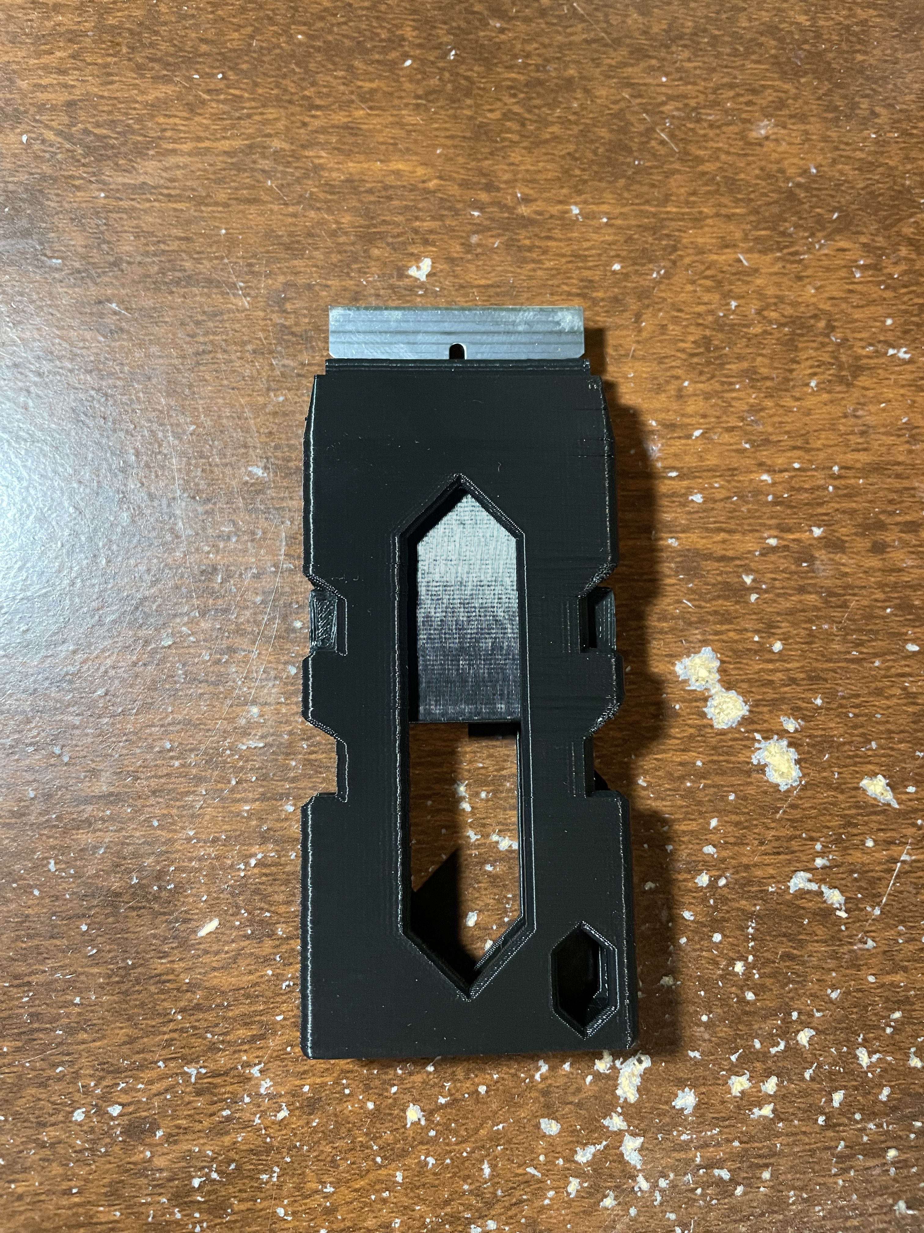 Retractable Scraper