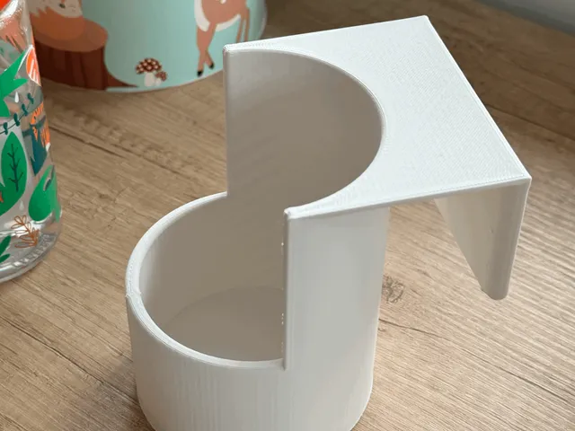Bottle Bed Holder