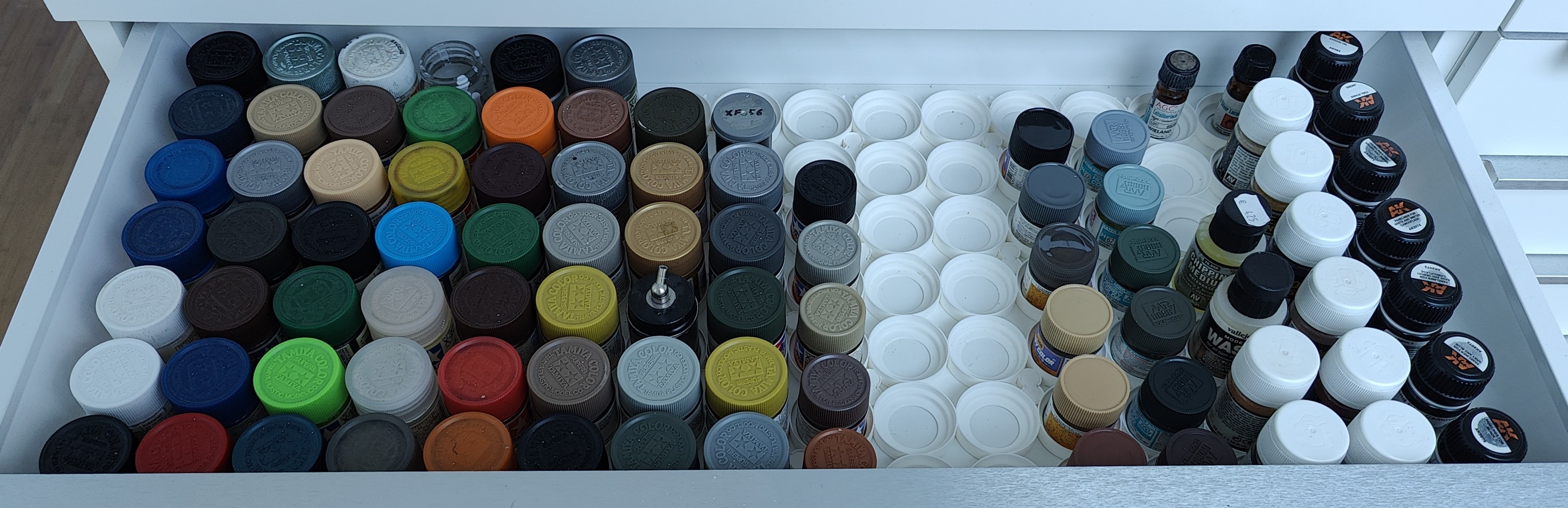 Versatile Modular Organizer for Multiple Model Paint Bottles in Your