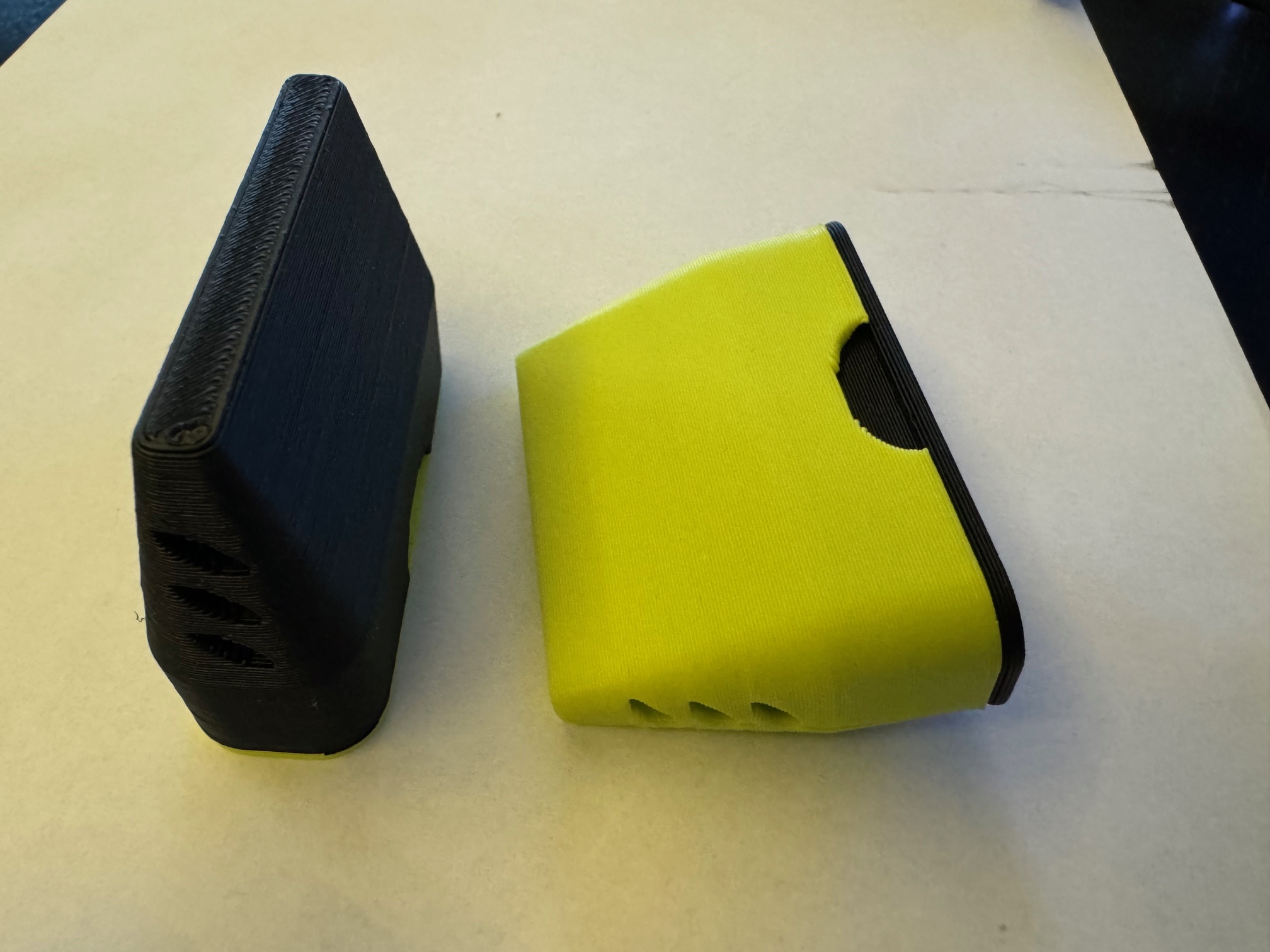 VooPoo Argus Z pods storage by stikyworld Download free STL model