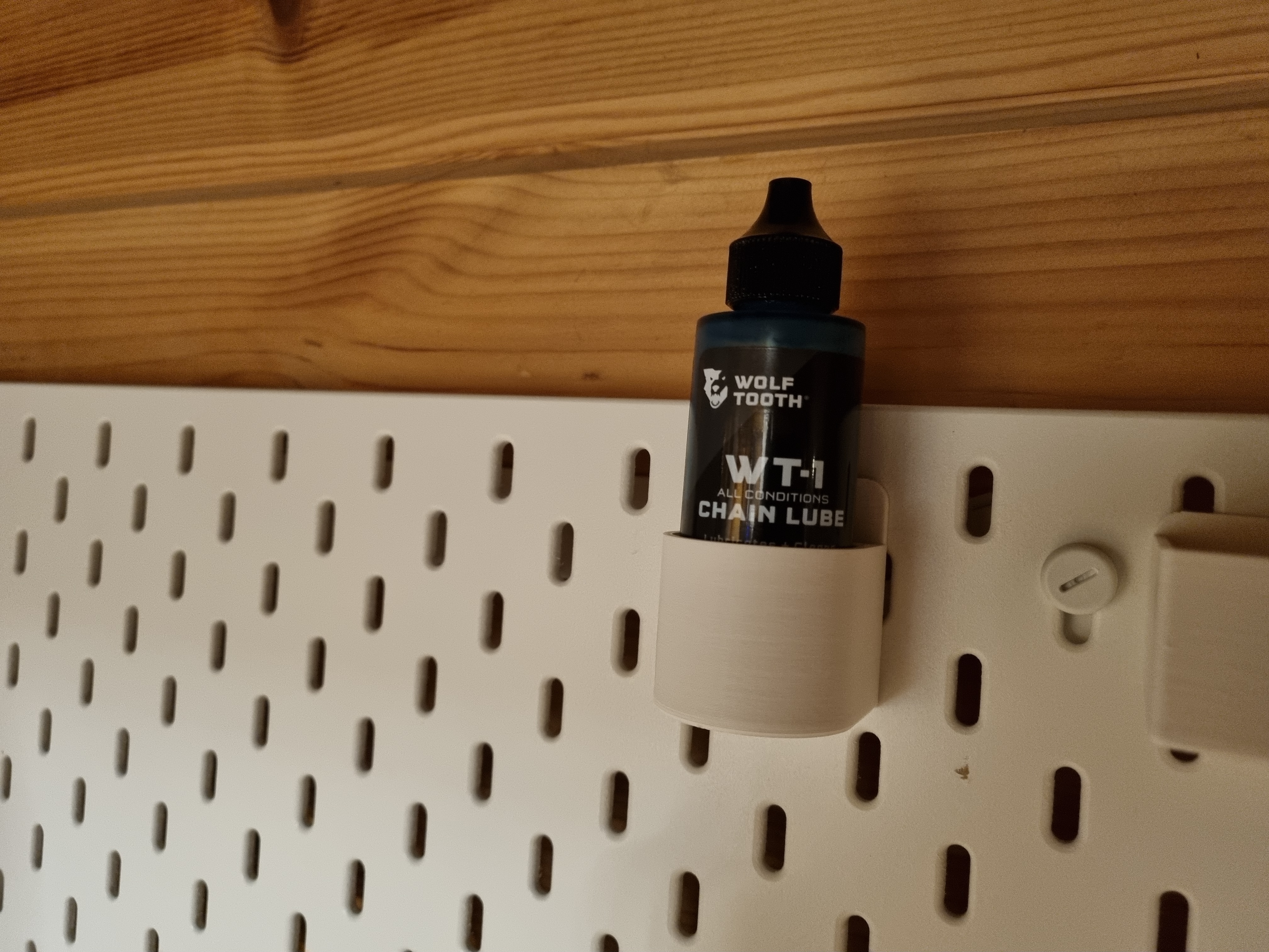 1.5" bottle holder for Ikea Skadis.