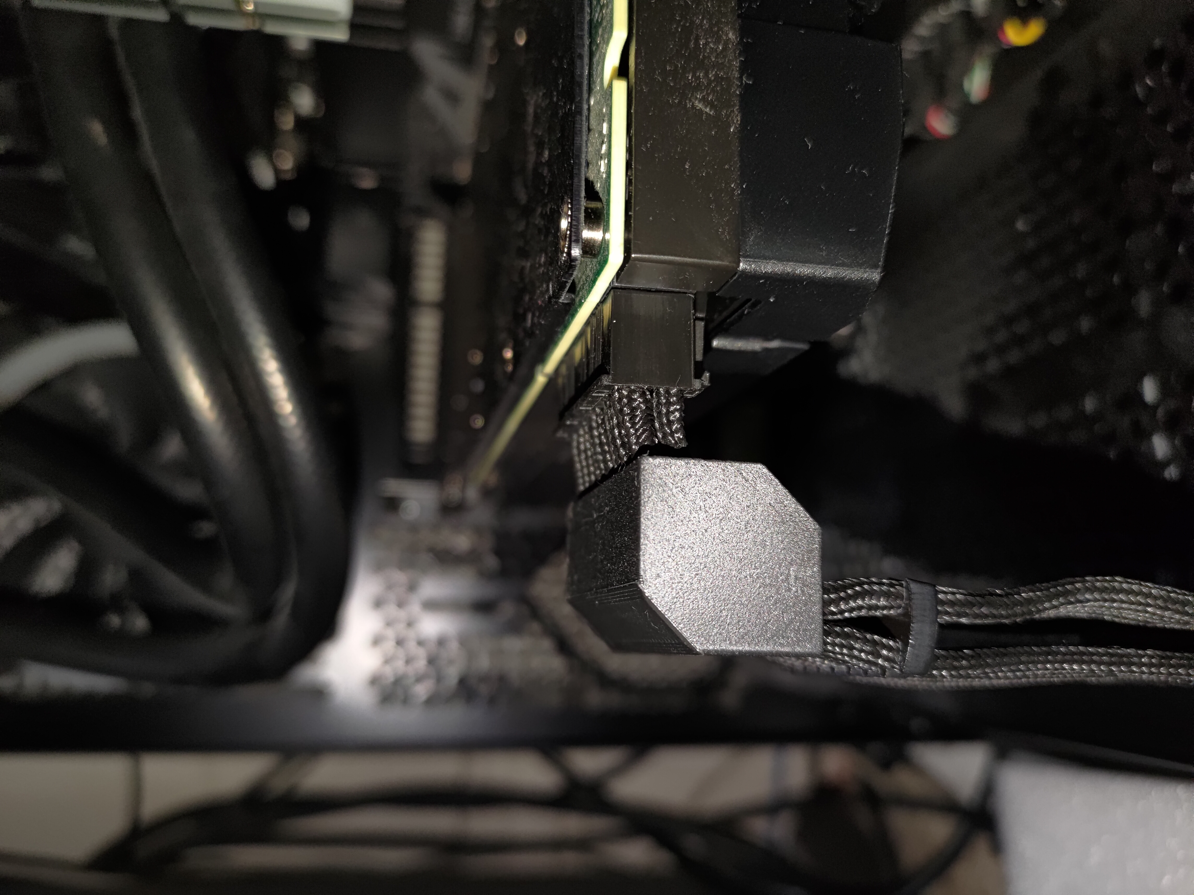 90° Cable Comb For Braided Power Cables (Multiple Sizes)