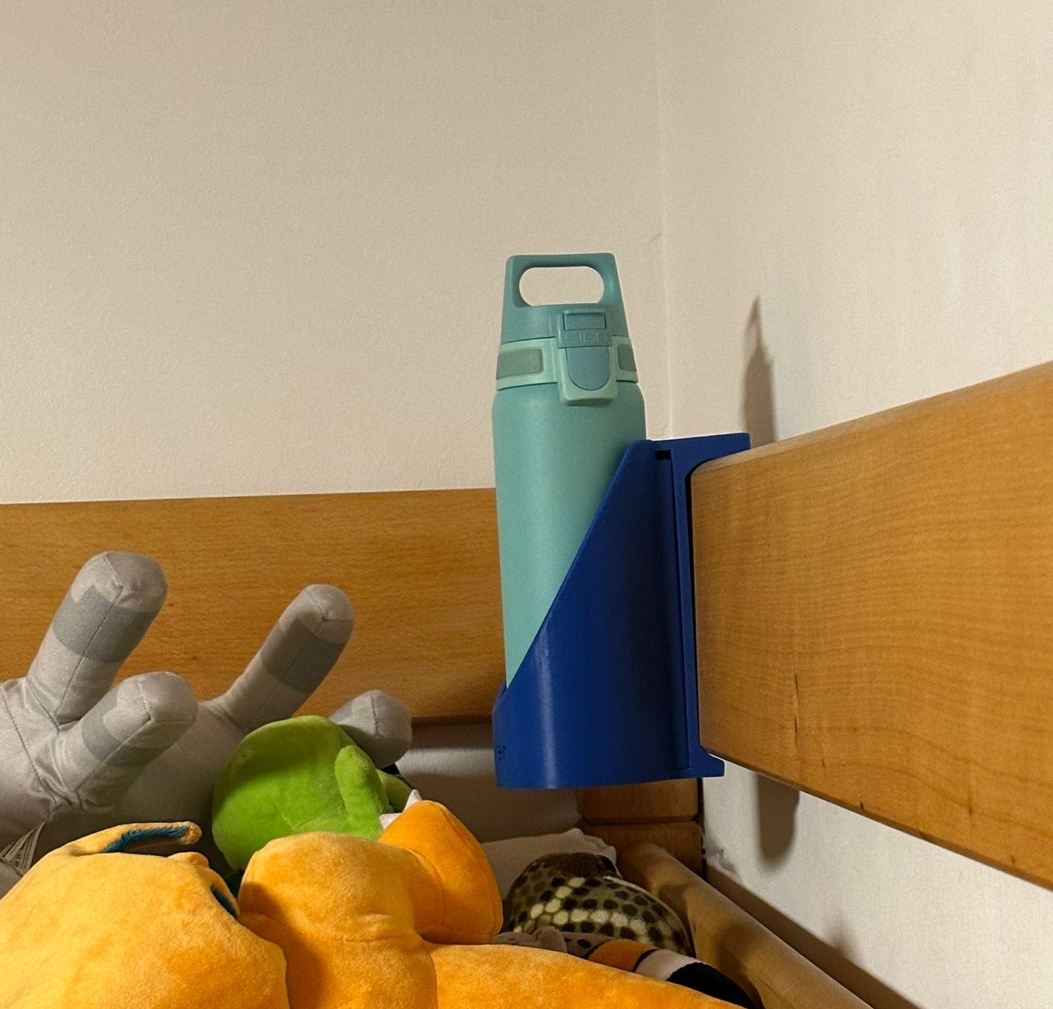Bedframe-Bottle-Holder