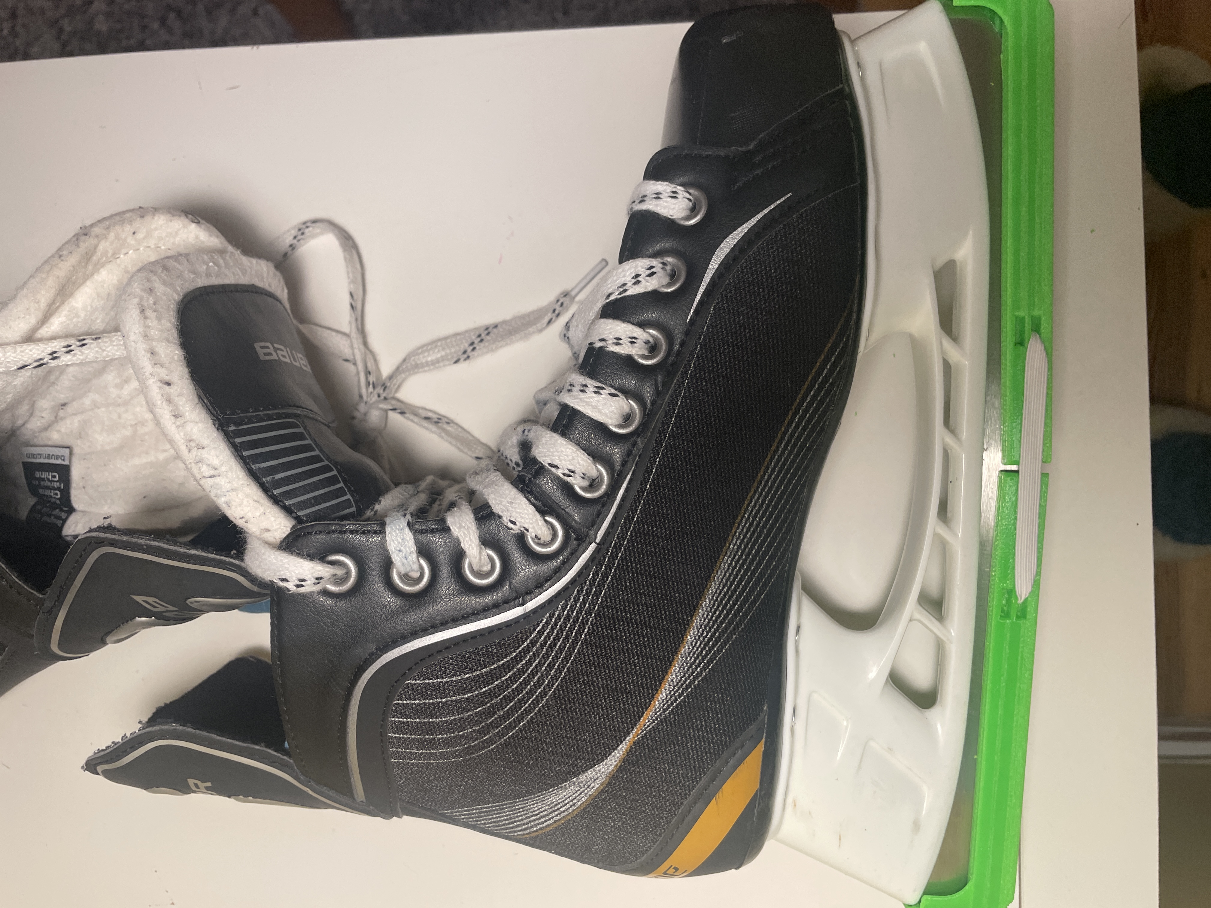 NEW V3 Ice Skate blade cover (Remix/improved version)