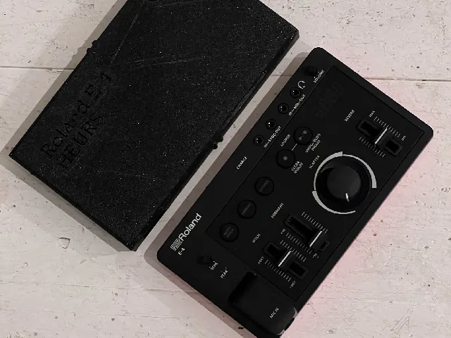 Cover for Roland E-4 voice tweaker