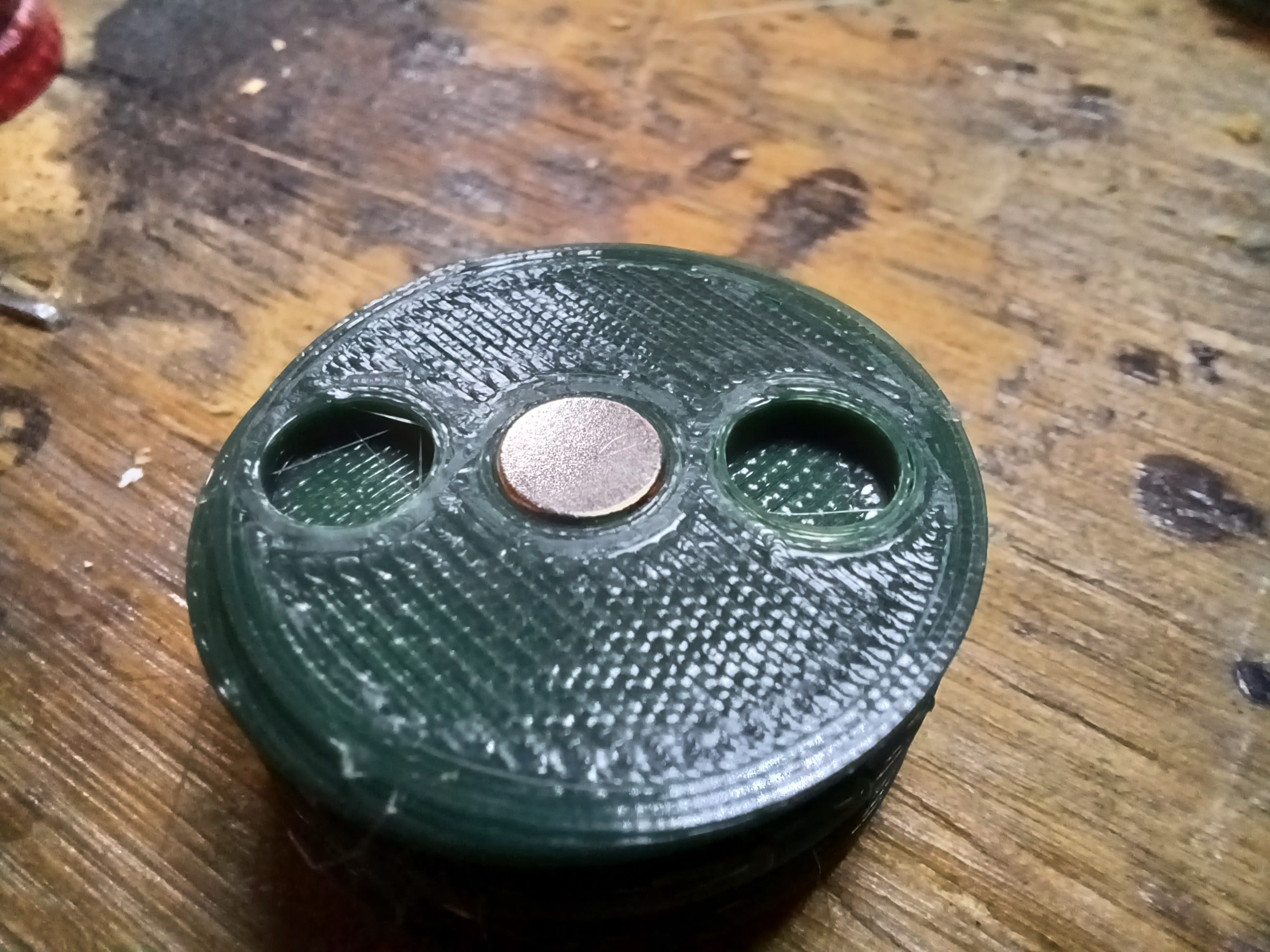 1980s Soda Bottle Cap Magnet Mount by mopenstein | Download free STL ...