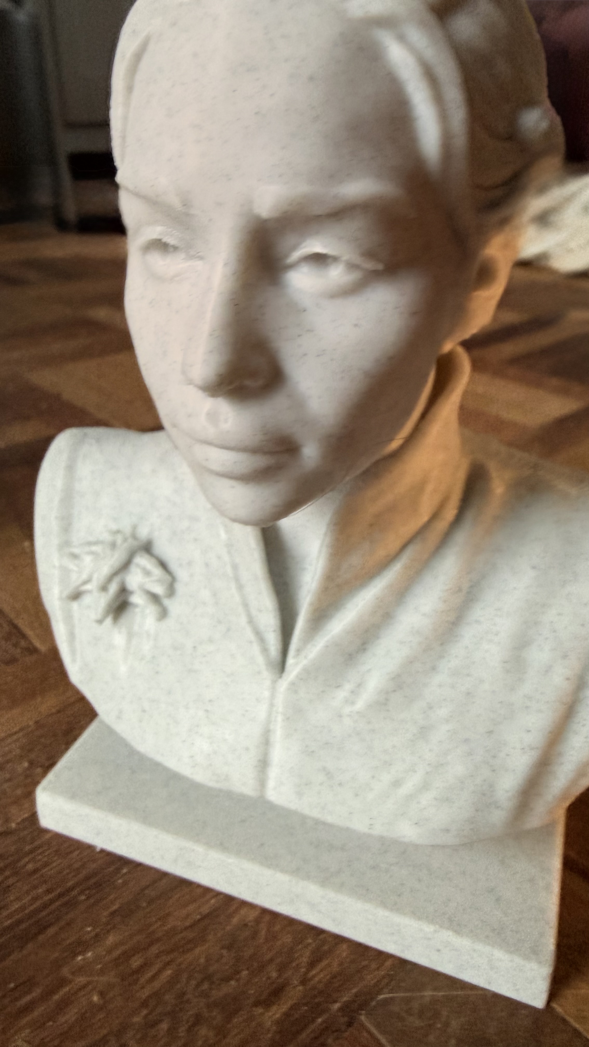 Daenerys Targaryen bust