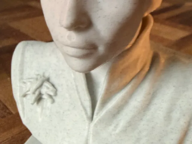 Daenerys Targaryen bust
