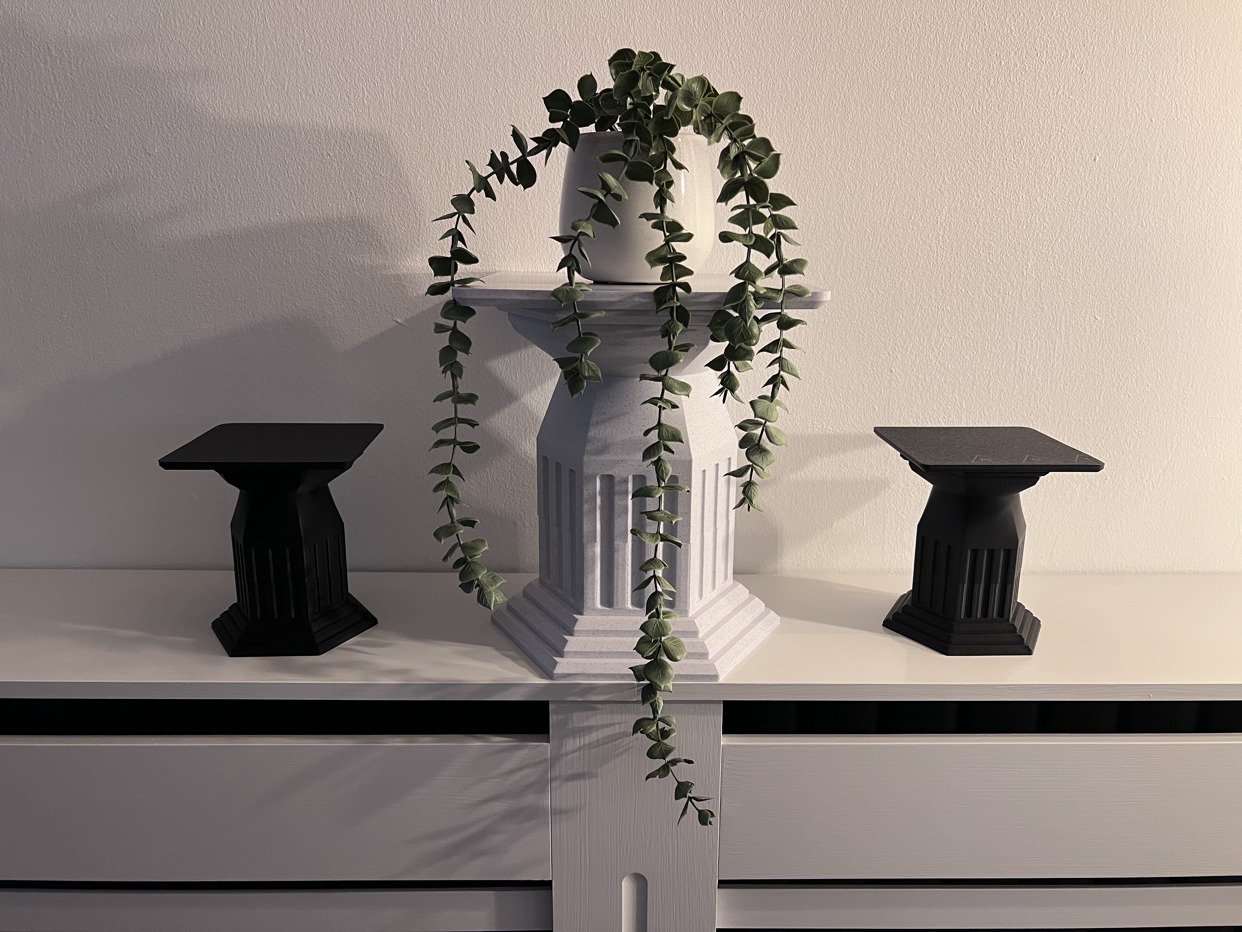 Pedestal Display Stand - Scale It to Suit.