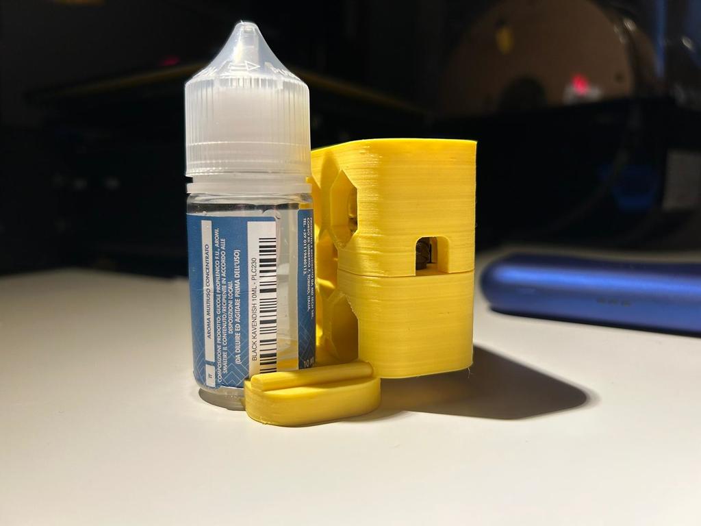 Miniatura 9 do modelo 3D KIWI e-cigarette holder