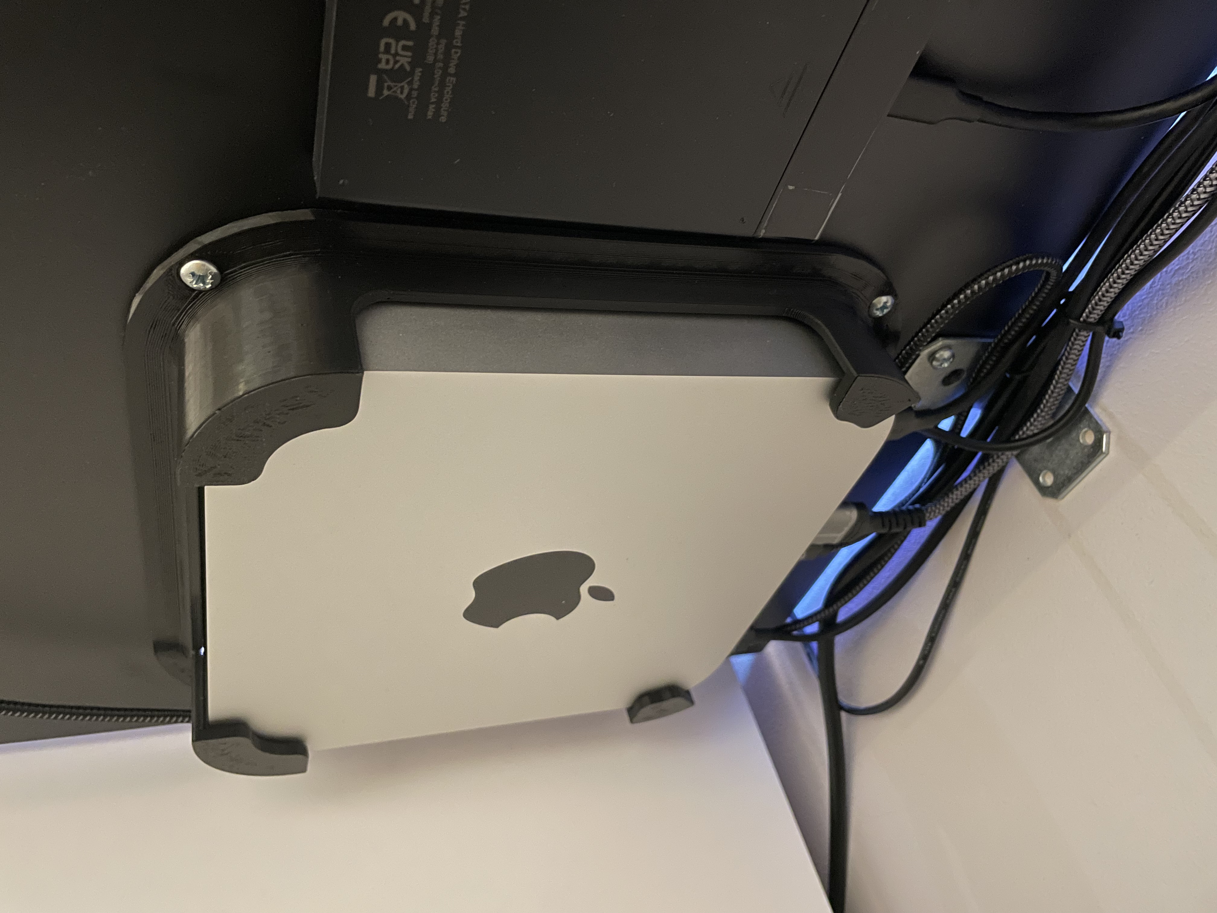 Mac Mini M2 - Under Desktop Mount - with TPU Inserts !
