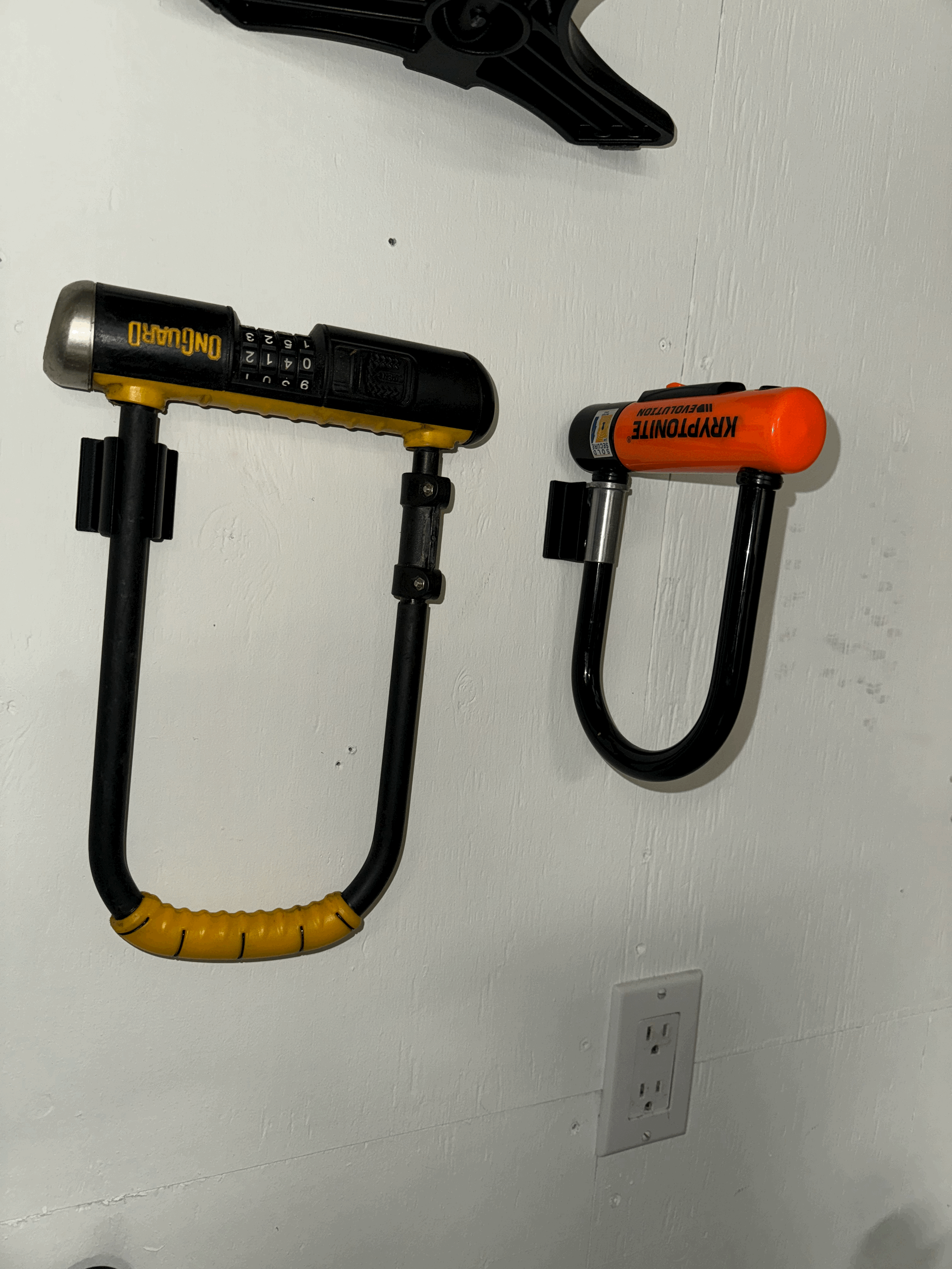 Kryptonite Lock Wall Mount — thumbnail 3