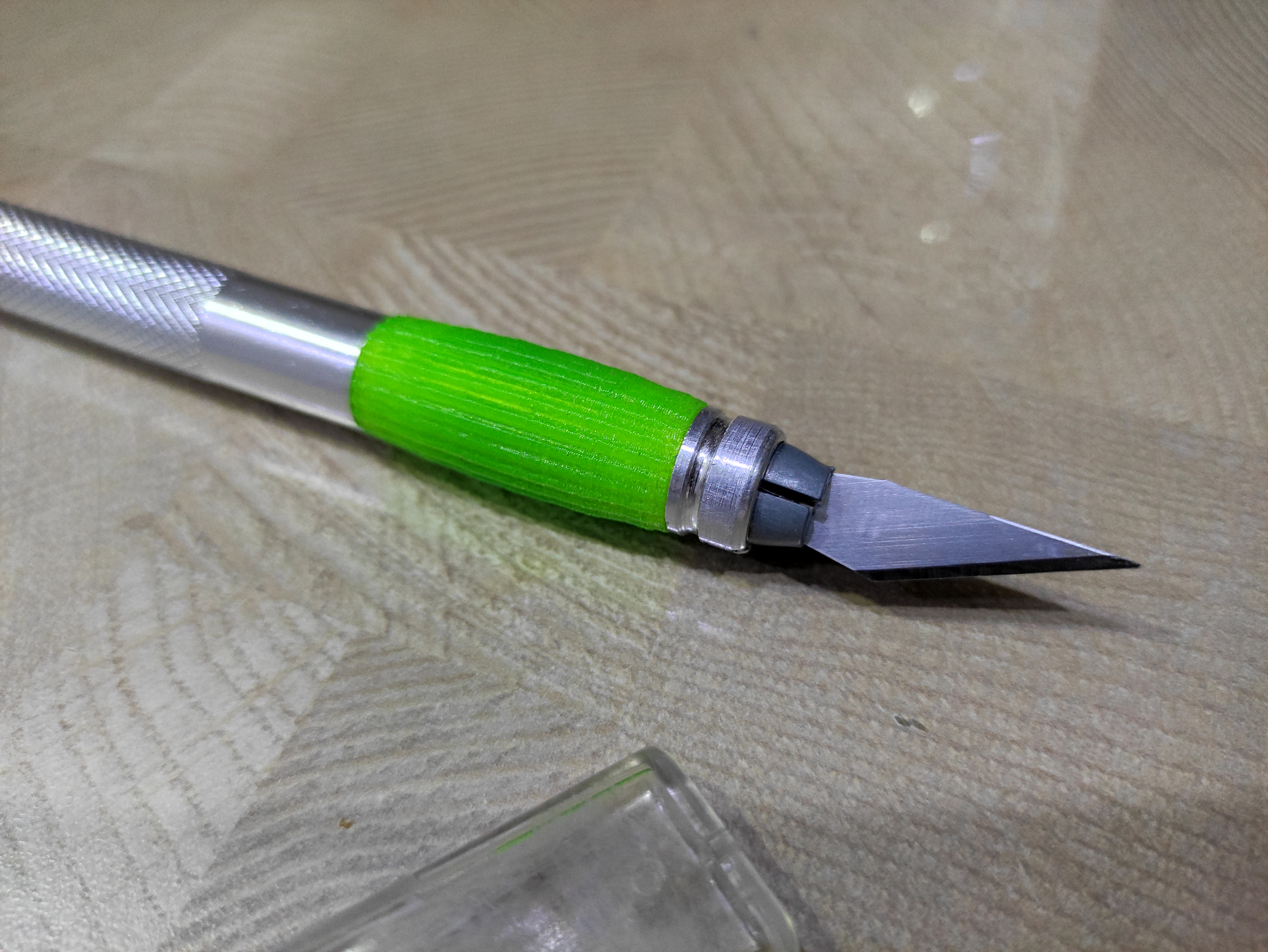 Modelling knife handle