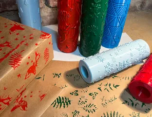 STL file PINE LEAF AND CONES CHRISTMAS TEXTURE ROLLER FOR CLAY