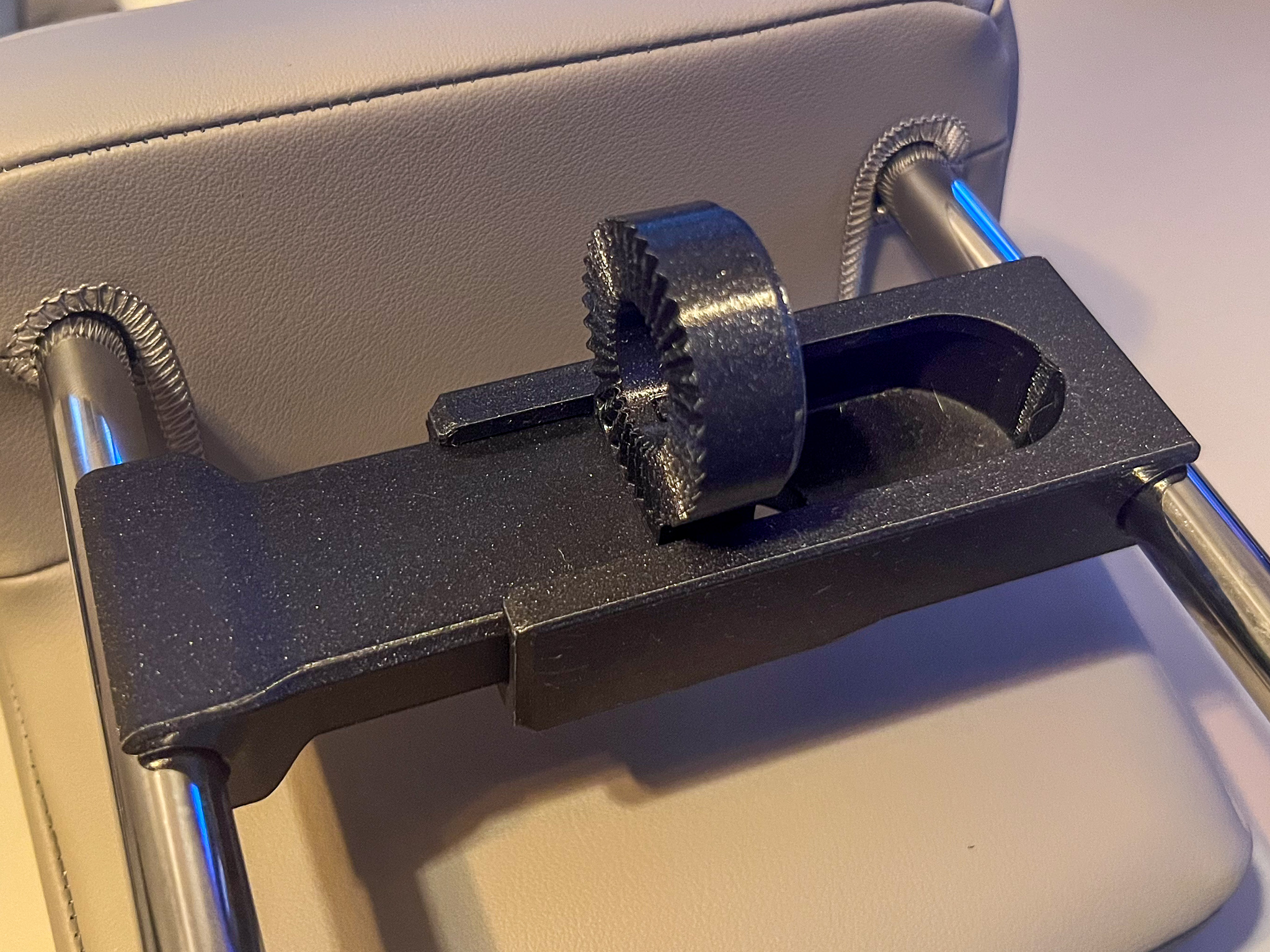 Headrest Mount for Multifunction Arm by stefanlitter Download free