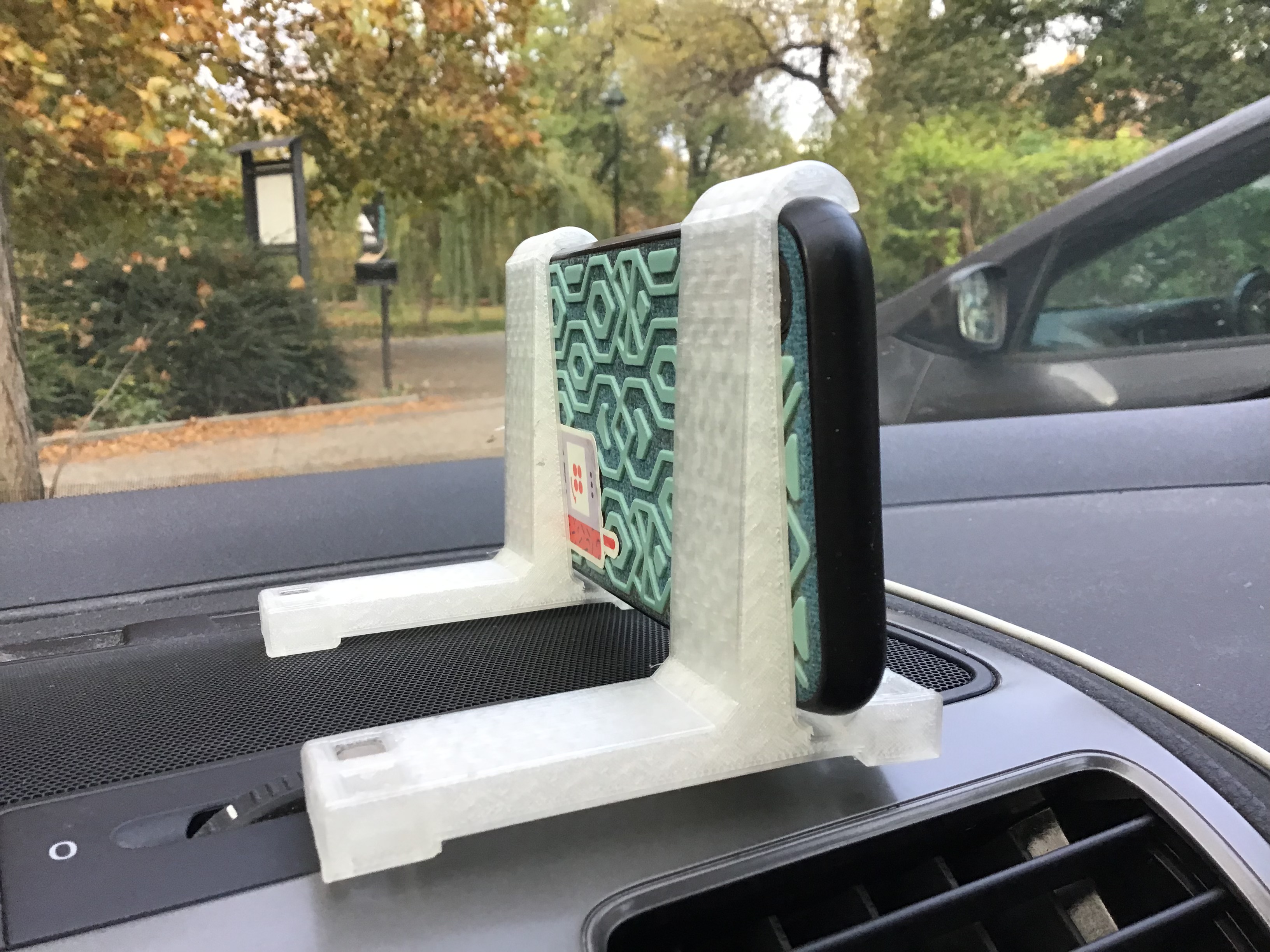 Magnetic Car Phone Holder by vaclavh | Download free STL model ...