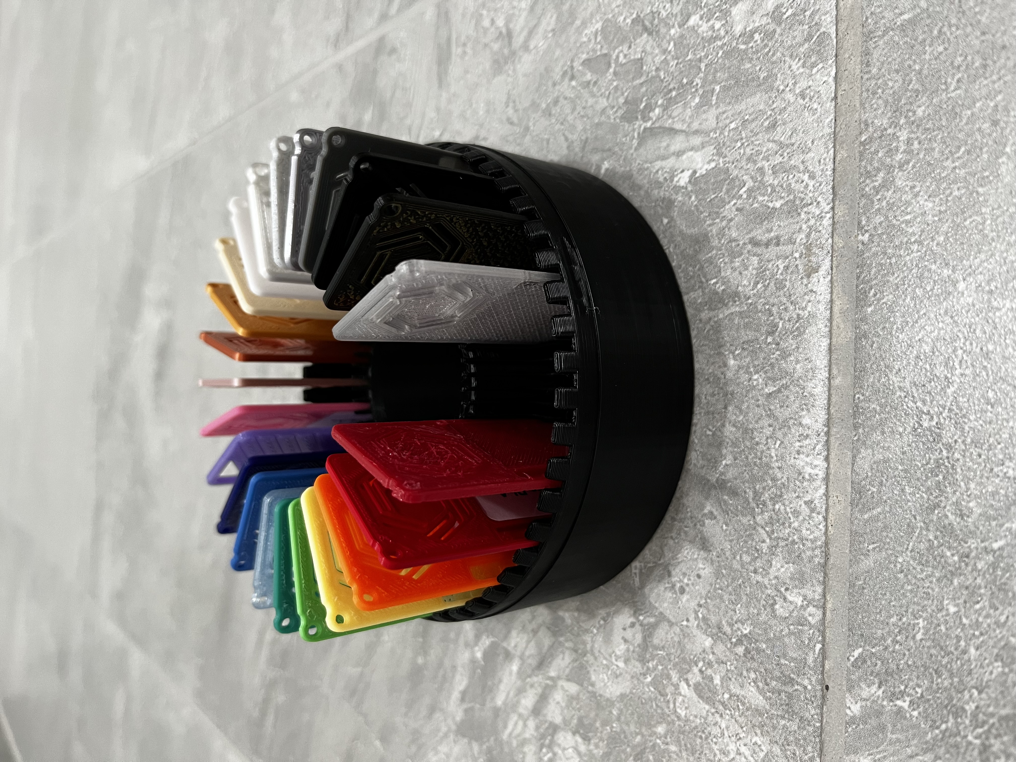 Filament swatch holder