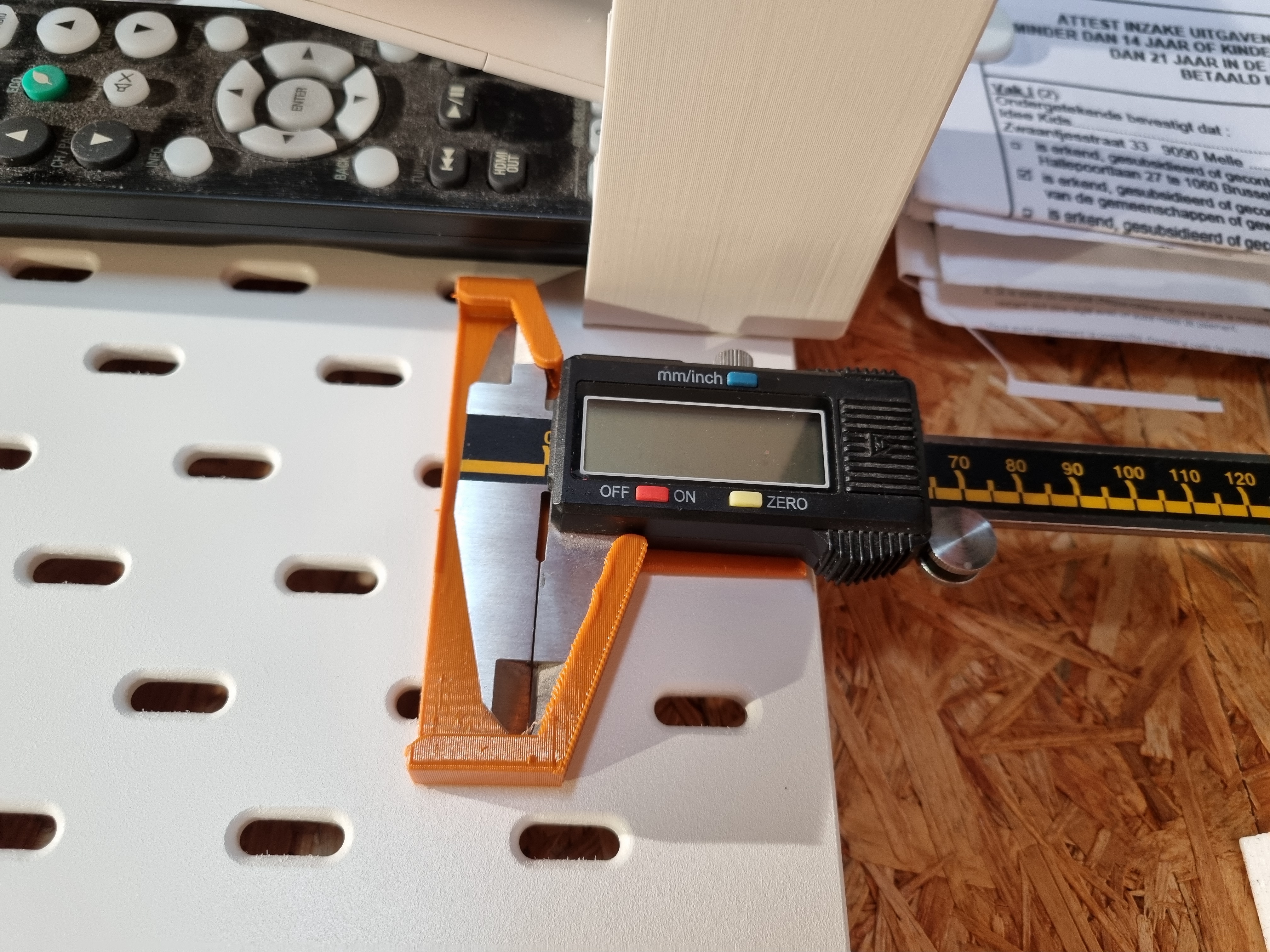 Skadis caliper mount (minimalist)