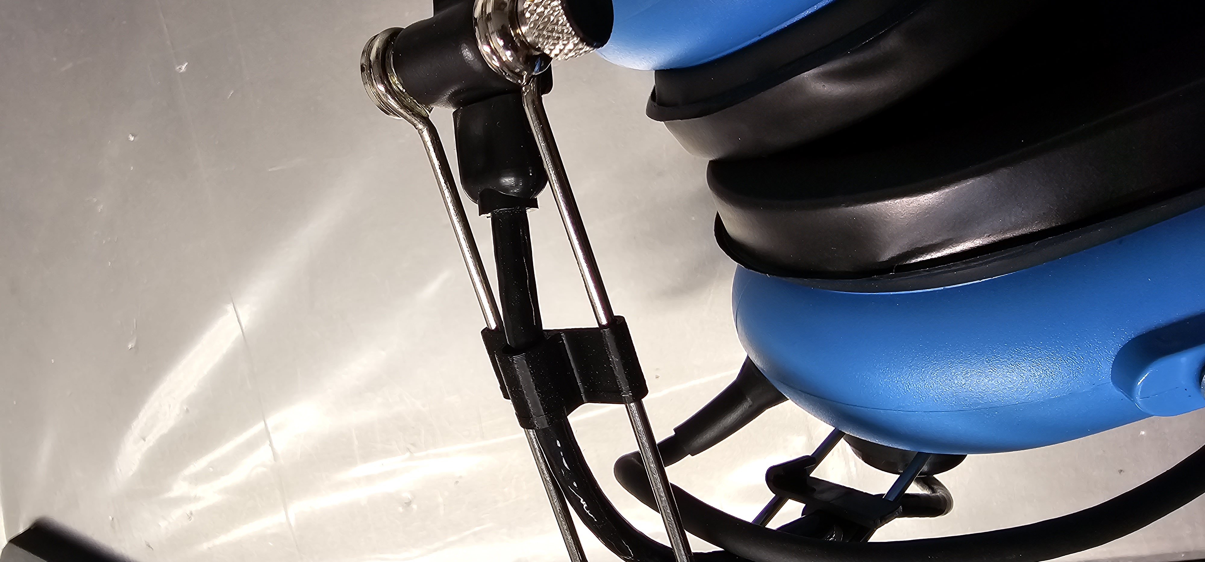 Sigtronics aviation headset mic clip