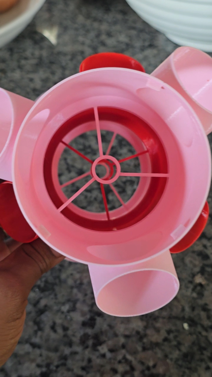 Table Top Hydroponics with a tube feeder