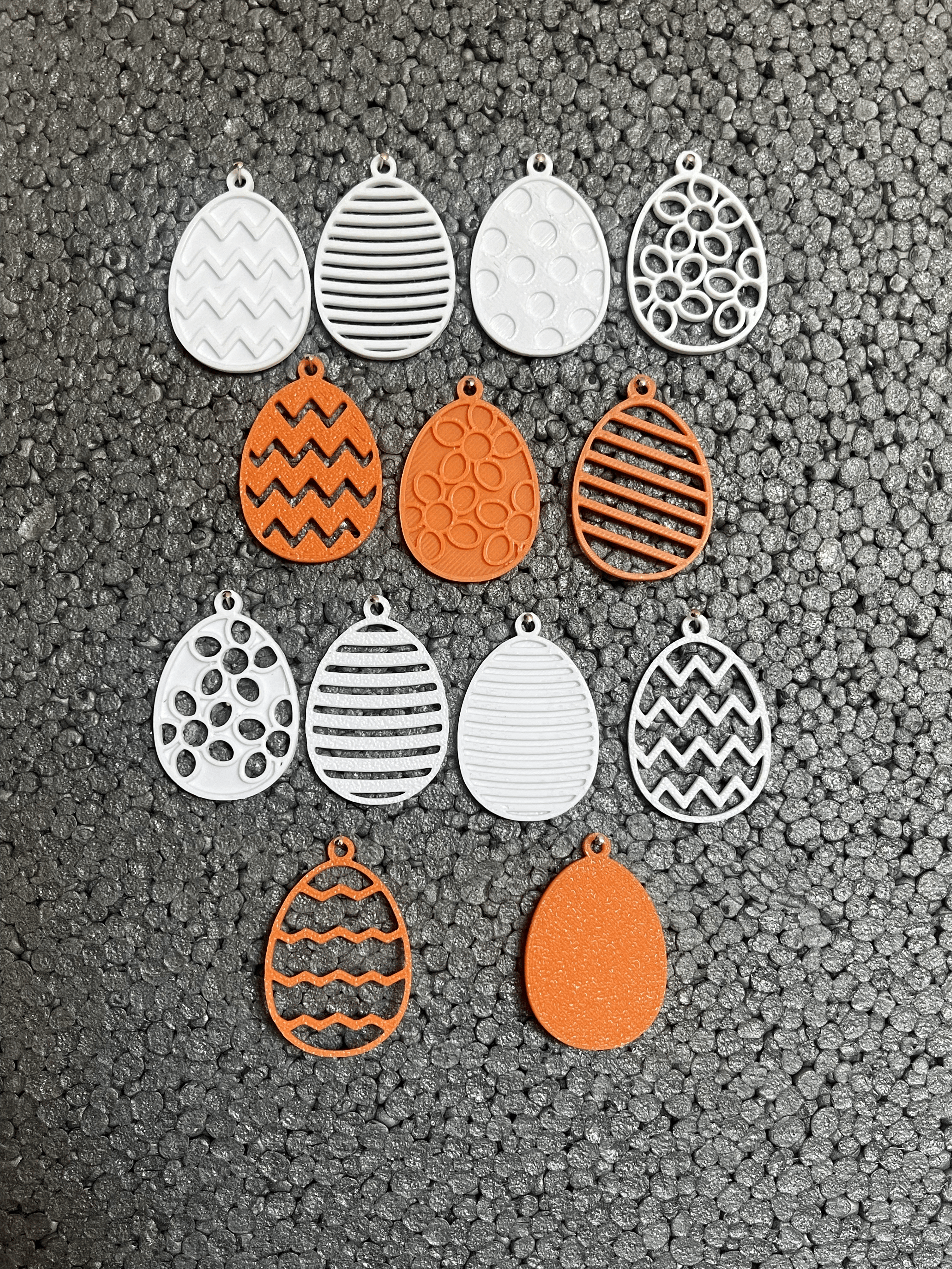 Miniatura 2 do modelo 3D Easter egg ornament collection