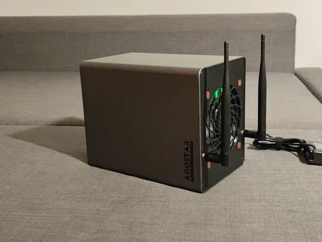 Aoostar Wtr Pro back panel with WiFi antennas