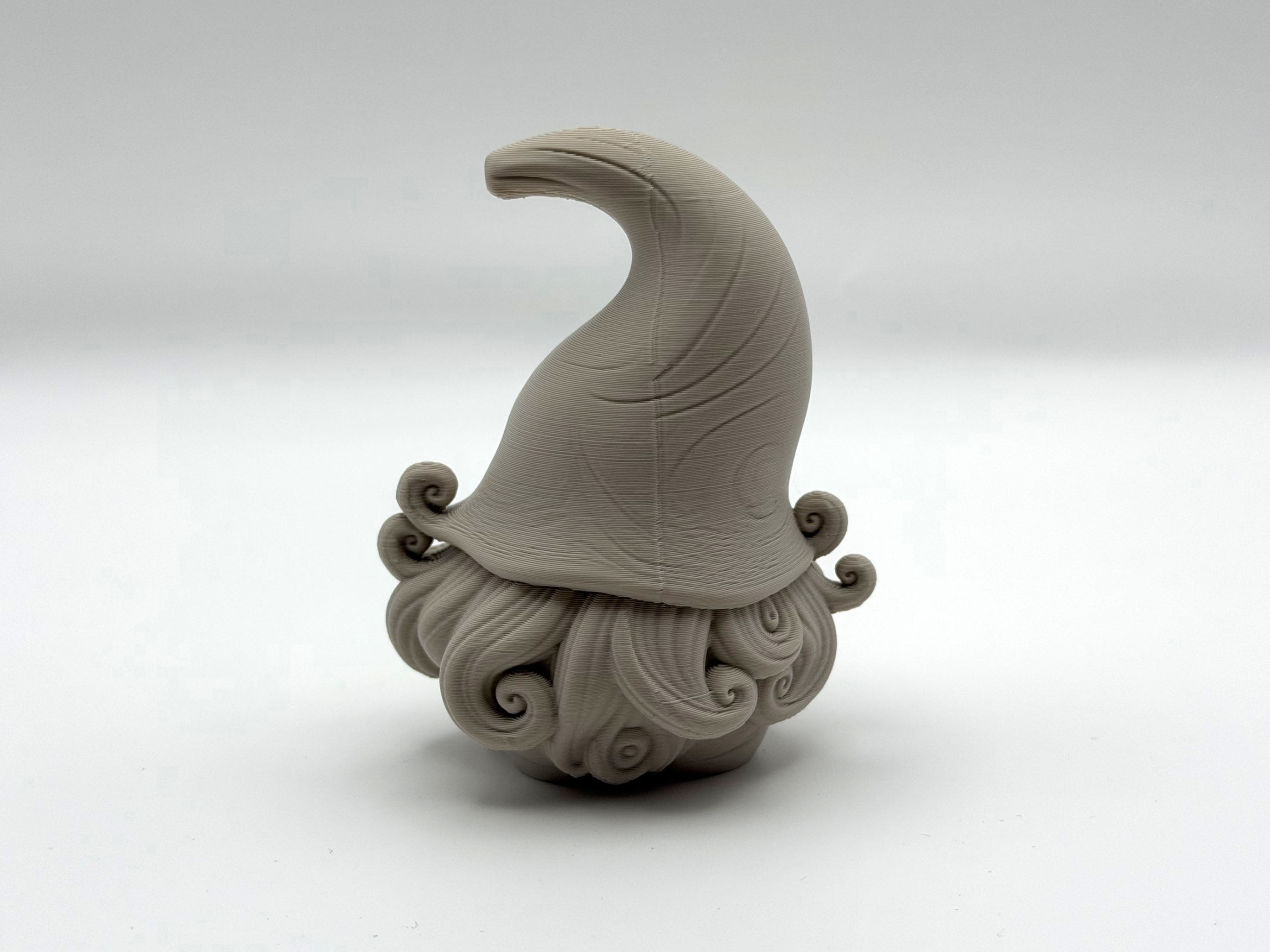 Miniatura 3 do modelo 3D Curly Beard Gnome