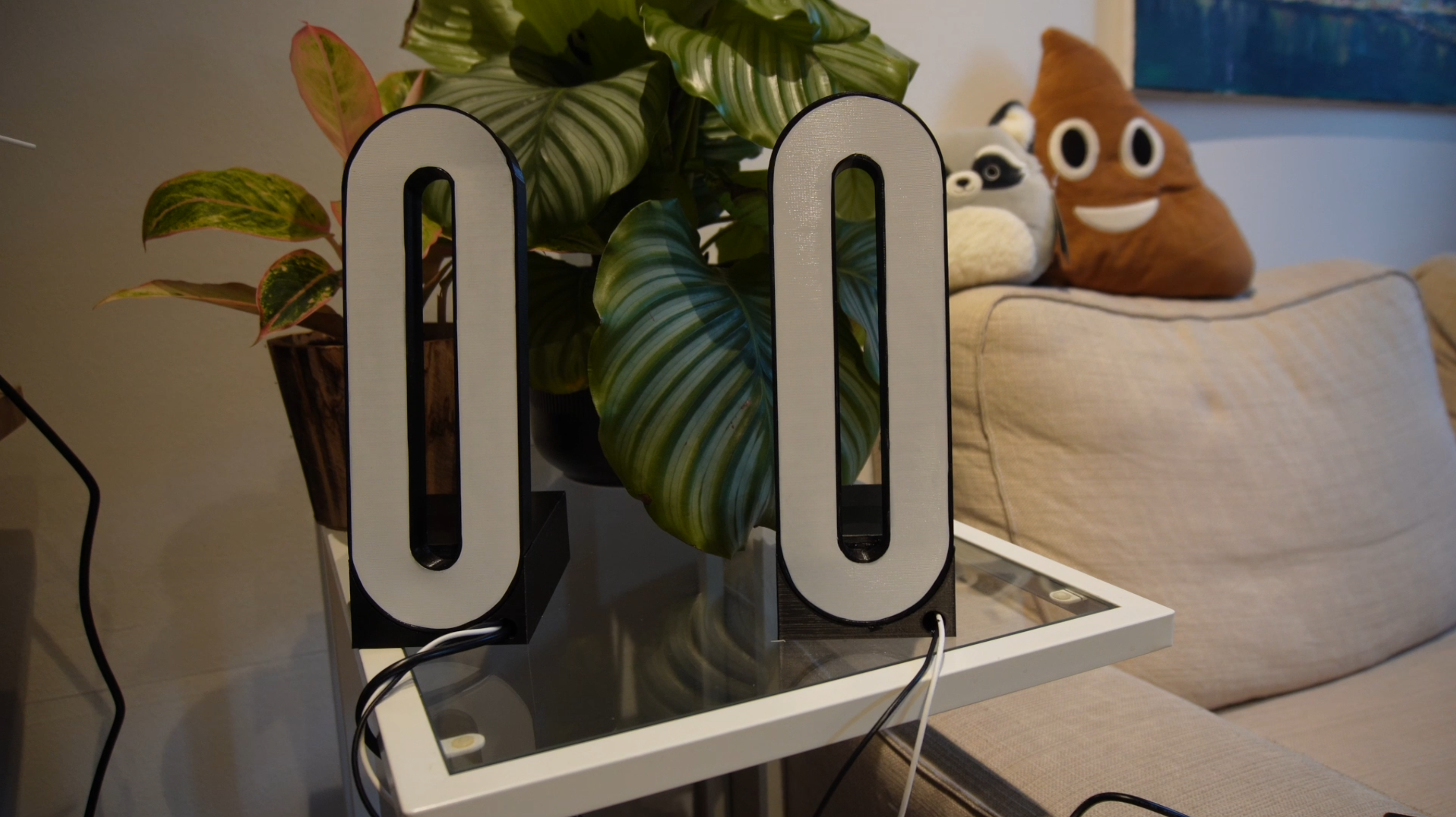 App-Controlled LED Lamp — miniatura 2