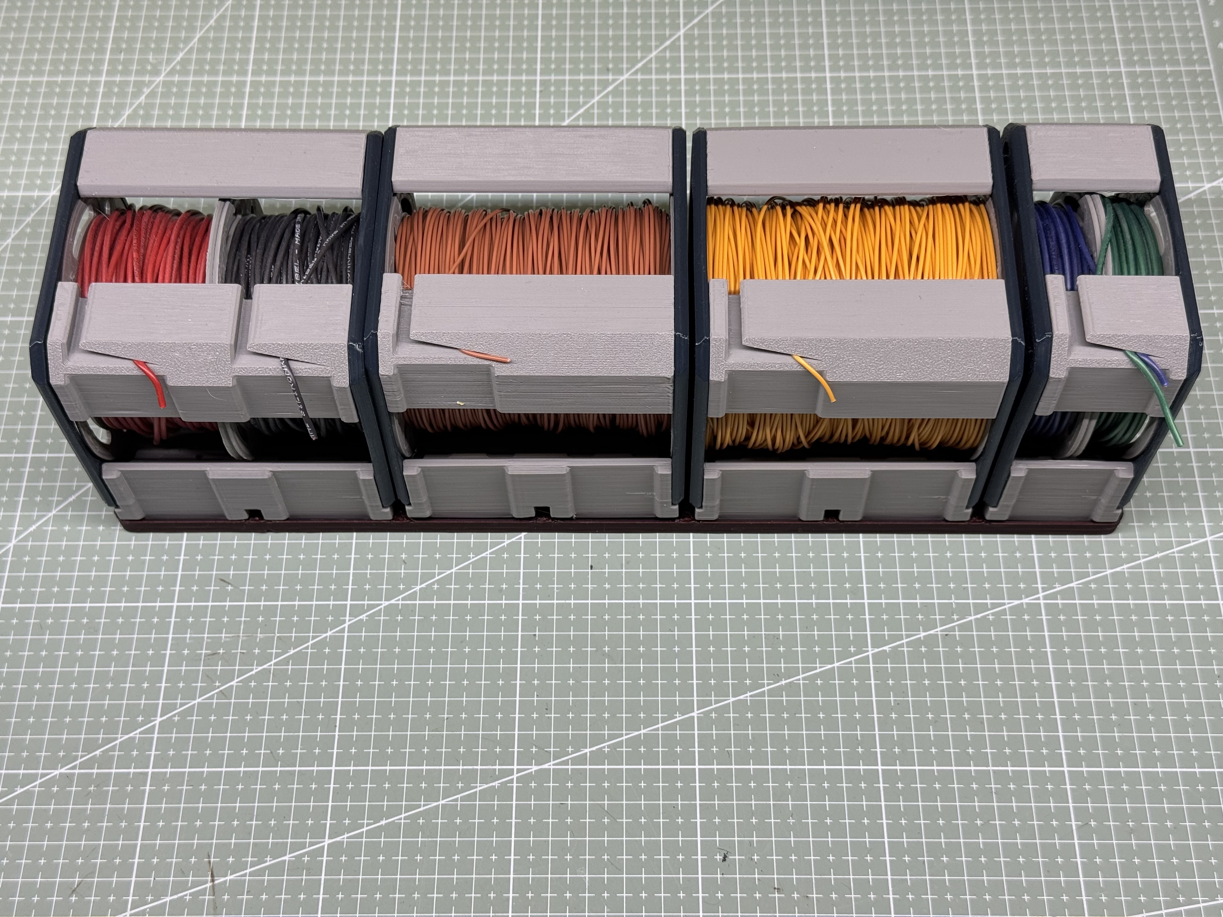 Miniatura 6 do modelo 3D Cable Spool Holder Gridfinity