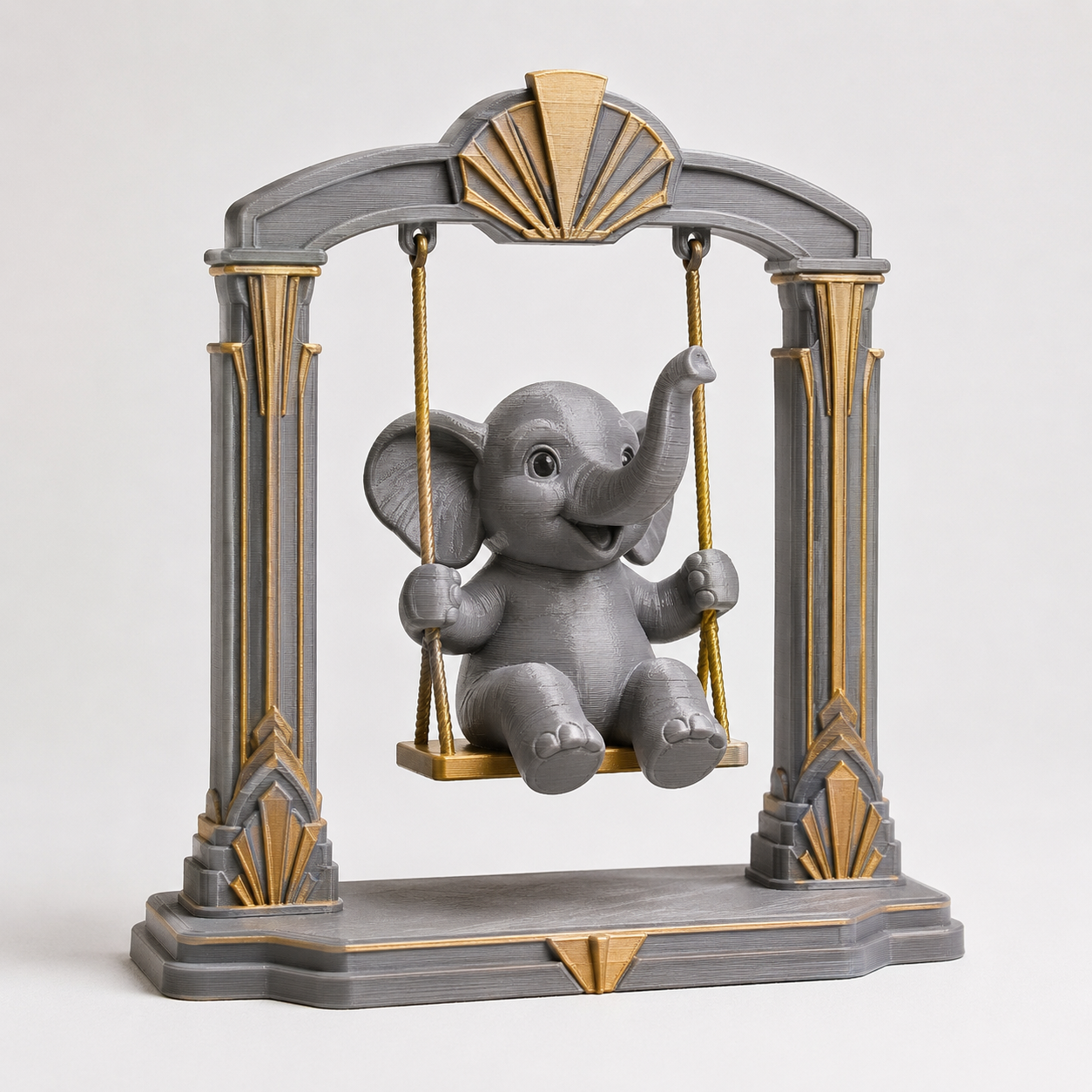 Elefant auf einer Schaukel