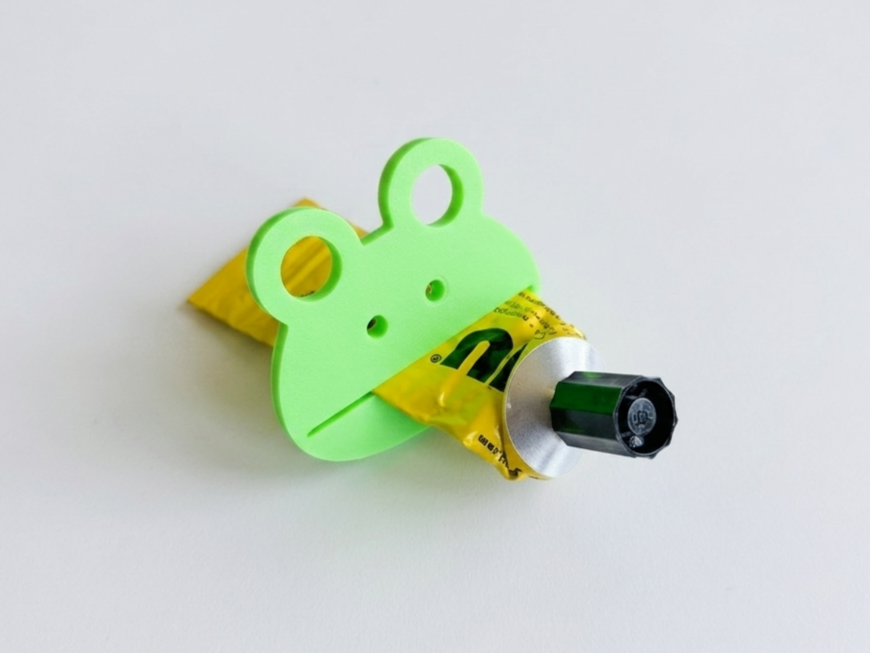 Miniatura 2 do modelo 3D Frog Toothpaste Tube Squeezer