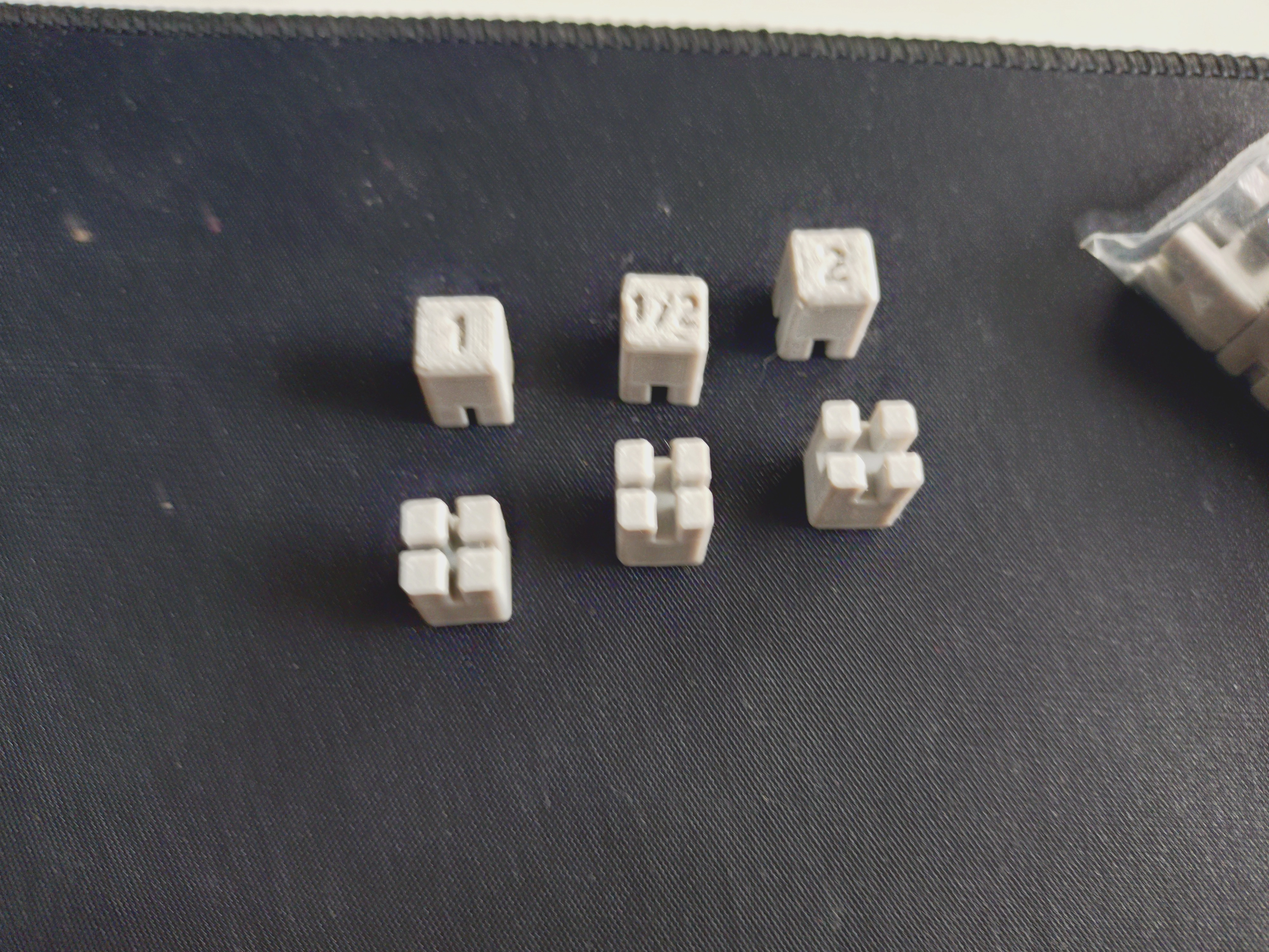 Positioner for papercraft models