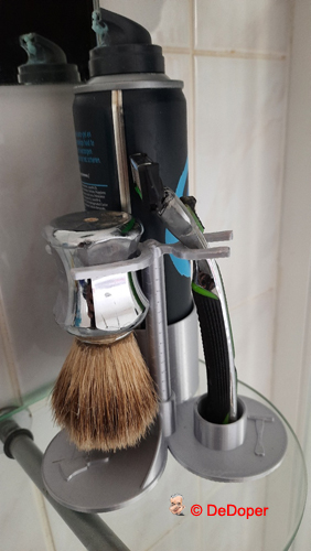 Shaving station