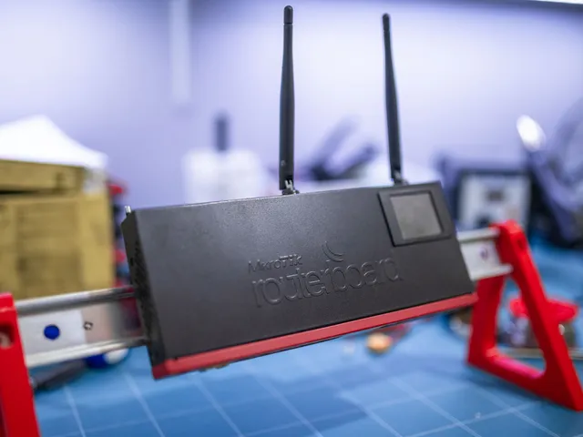 Mikrotik RB2011 DIN rail holder