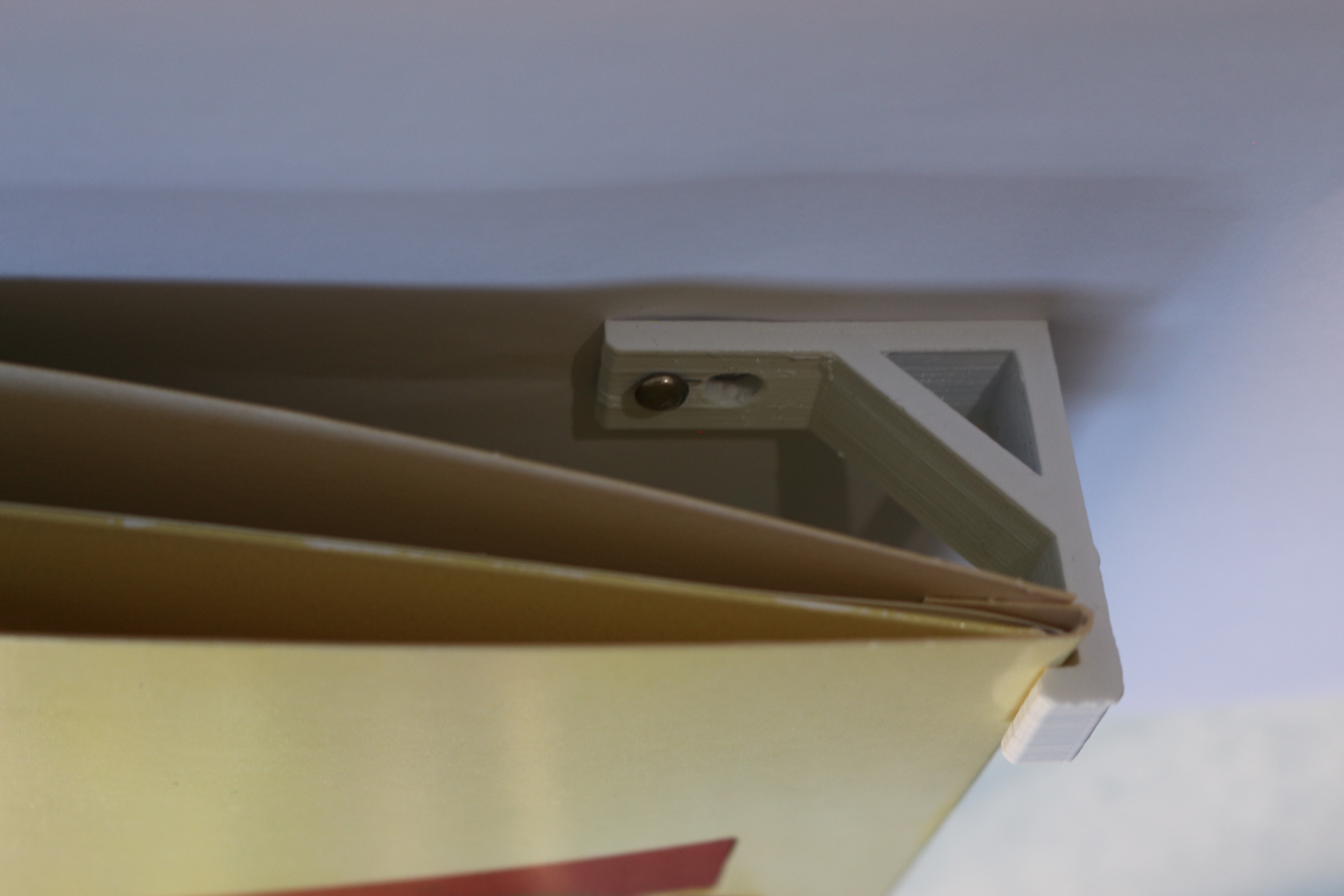 Vinyl or picture holder