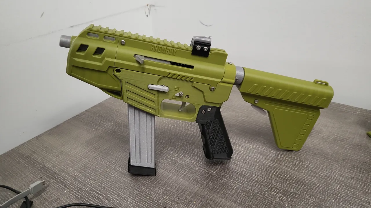 KERBEROS SAGA　MG42 BARREL CHANGE ポスター KERBEROS SAGA MG42 BARREL CHANGE ポスター（Changing the