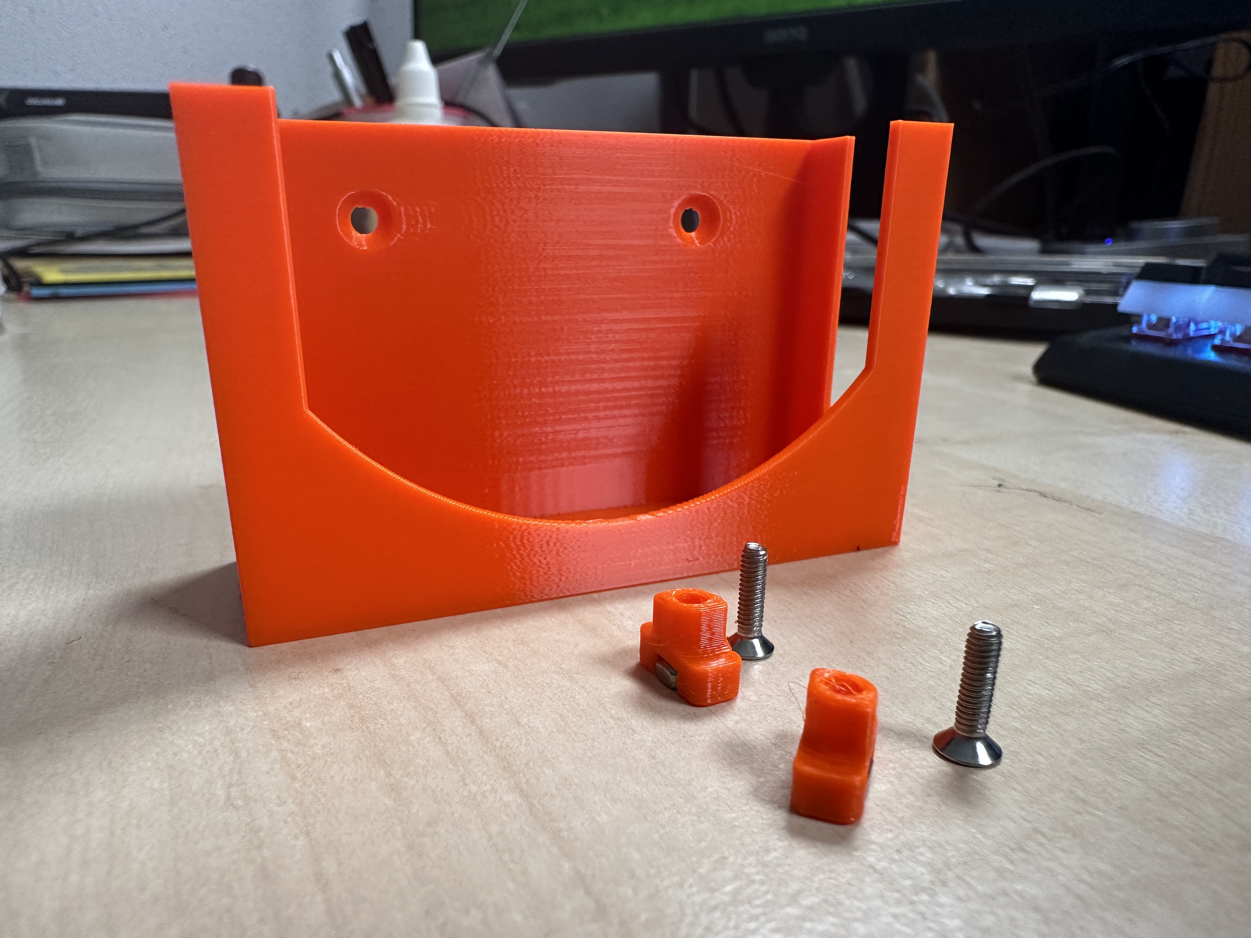 Skadis Holder for the Cheap Screwdriver Set (SkadisTNut, FreeCAD) by