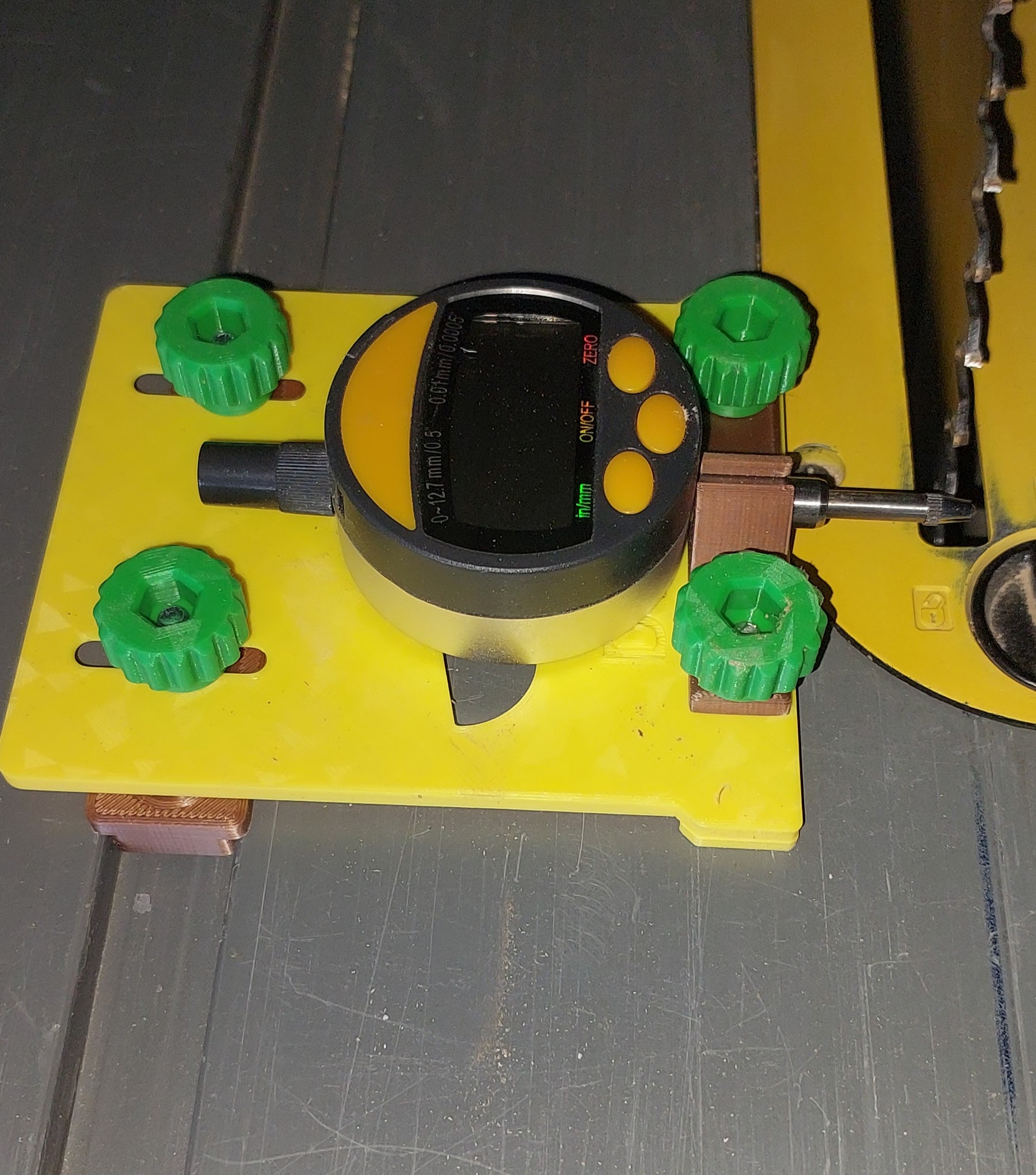 Adjustment Jig for DeWalt Table Saw DW745 by Brett Kleidon Download