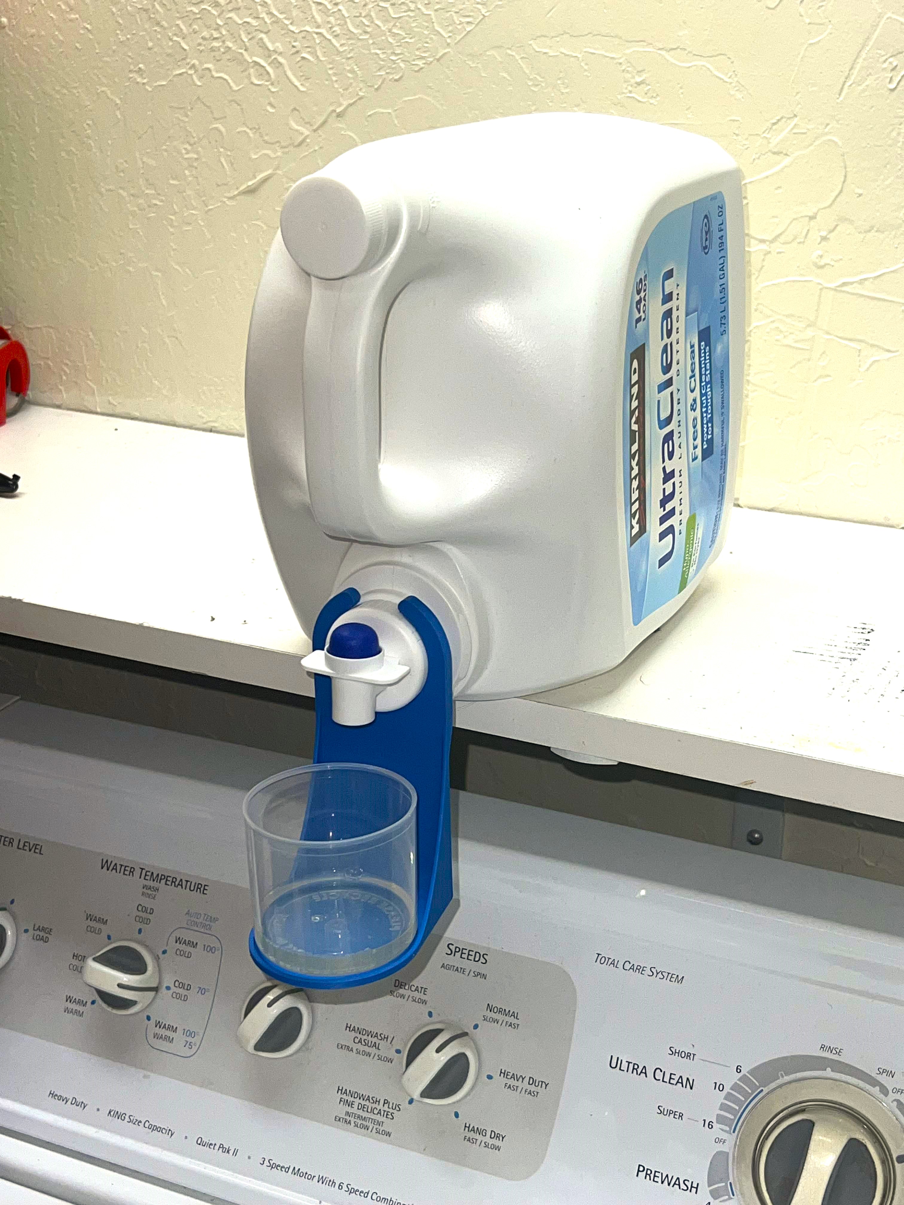 Detergent cup holder by Fabian Mohammadzadeh Download free STL model
