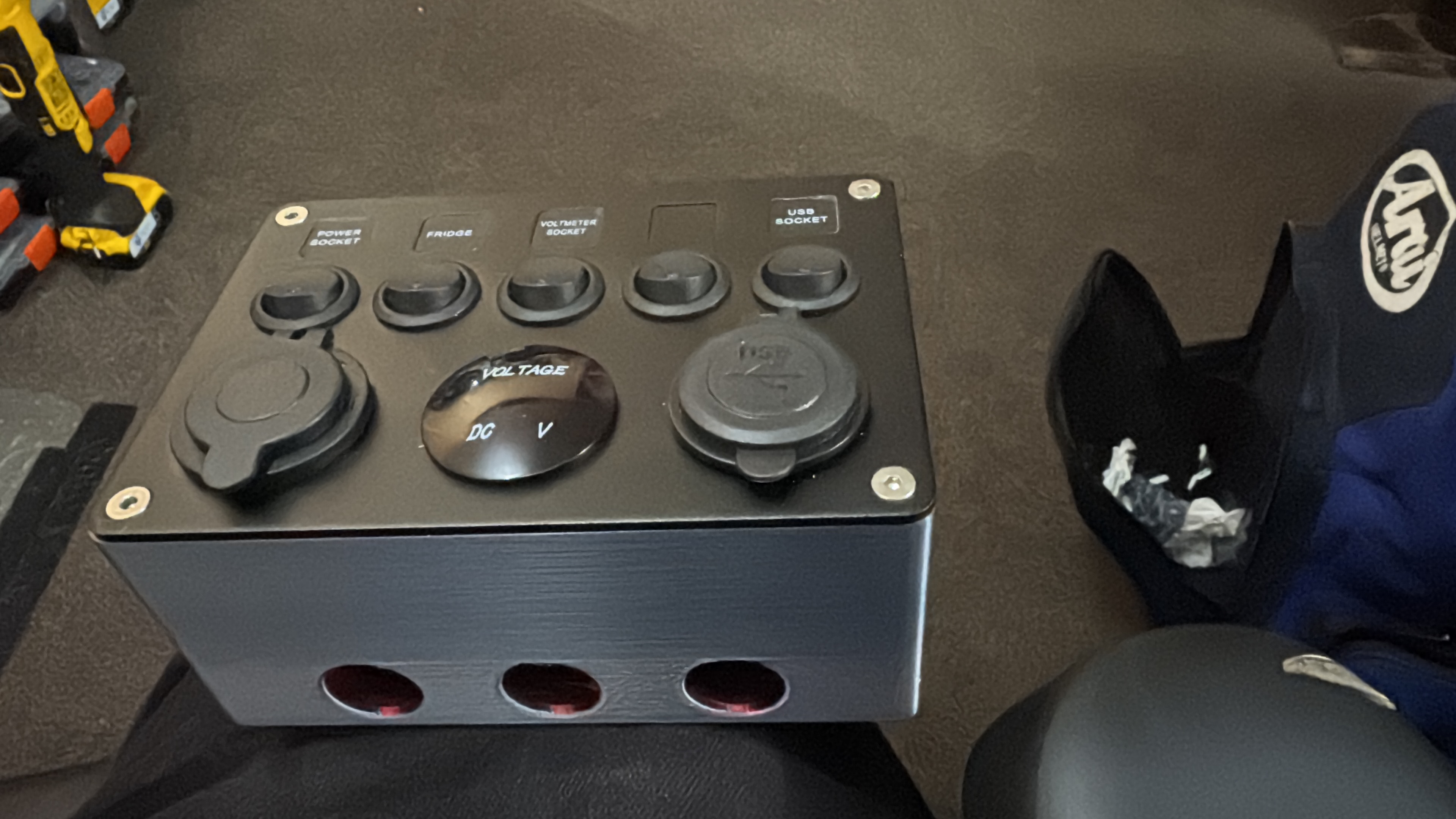 12V/24V Switch Panel + Enclosure