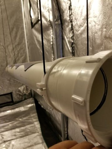 Hydroponics 4" pipe clamp for use with 3mm paracord preview