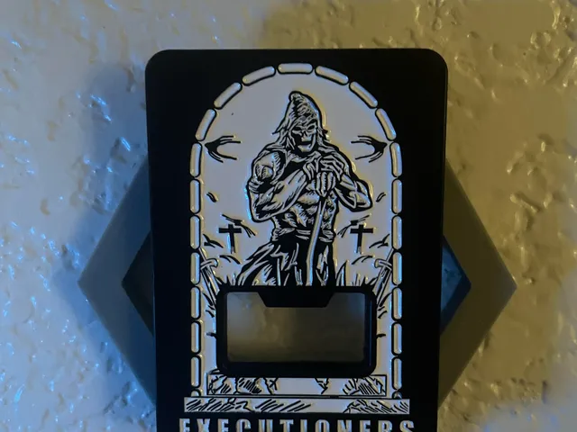 Modular coin wall display