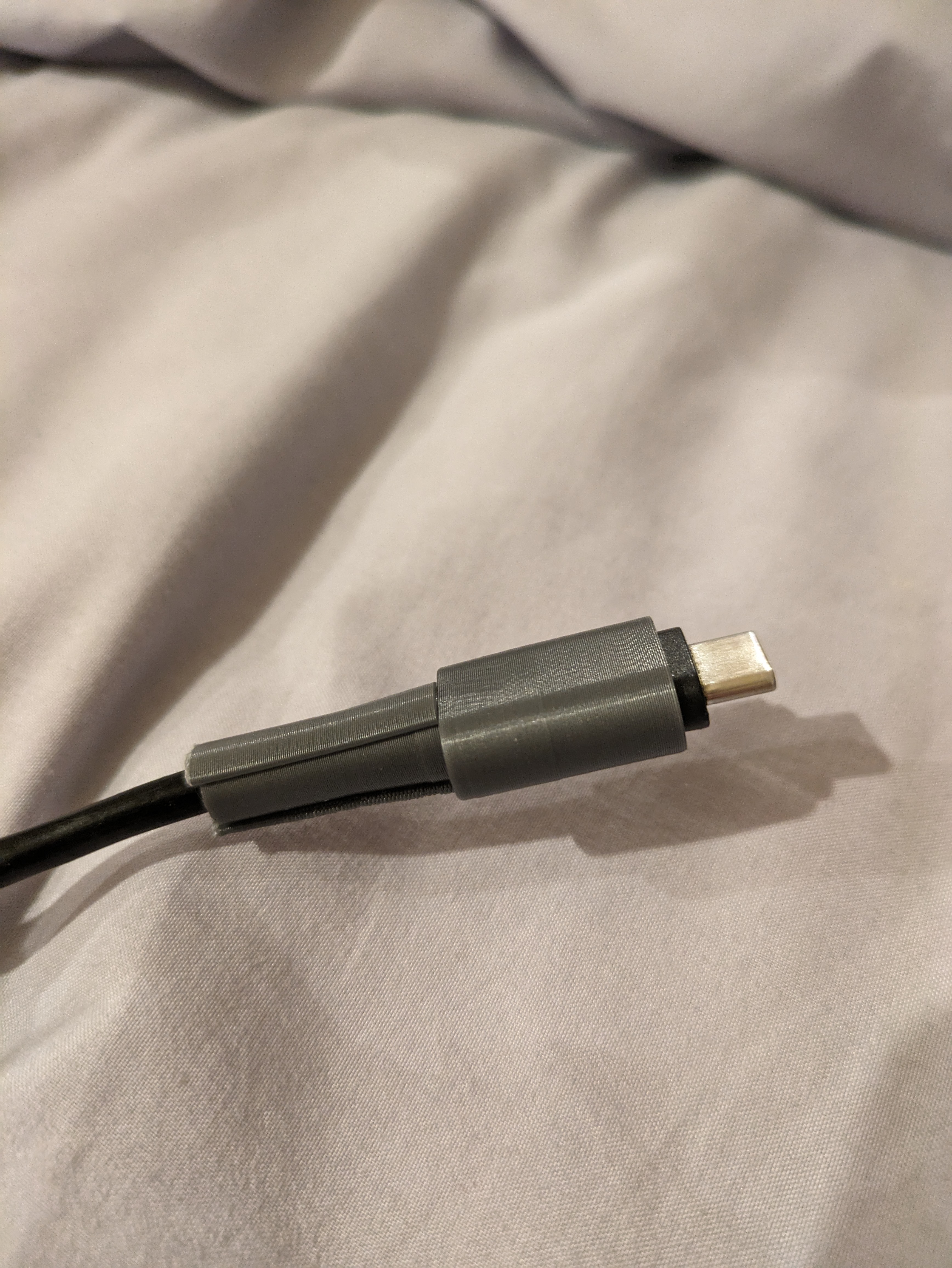 Miniatura 2 do modelo 3D USB Cable Protector (parameteric)