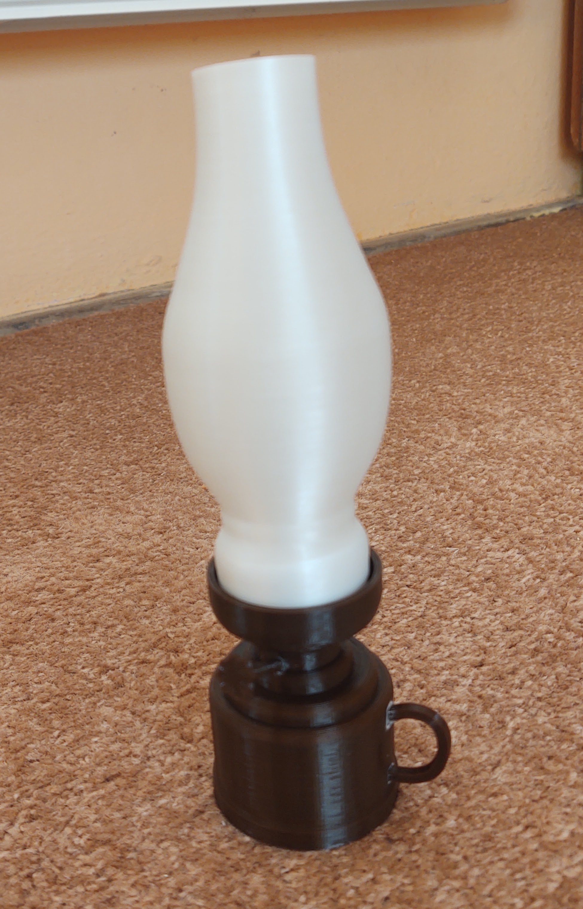 Petrolejová lampa z čajové svíčky